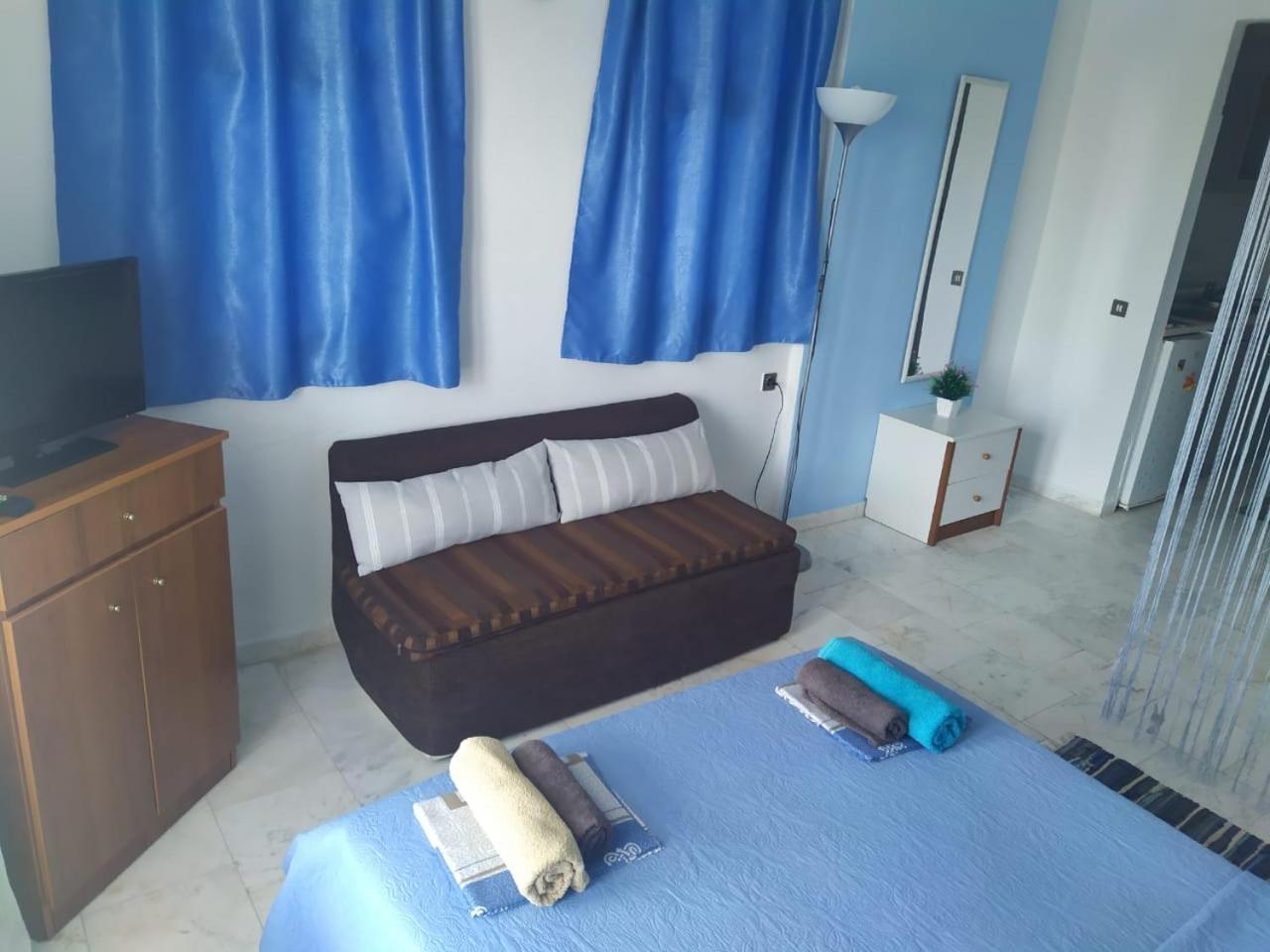 Thea Apartmens