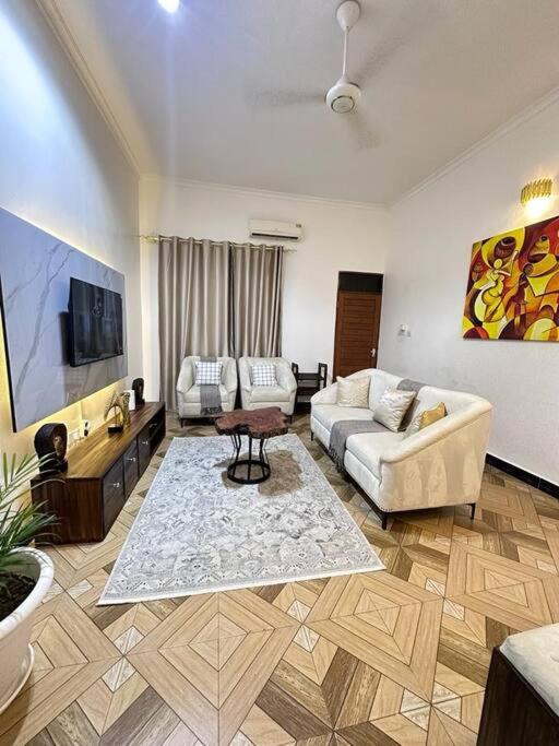 3 brm apart fully Furnished Near St peters Oysterbay and Masaki view 4