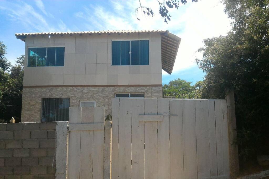 MARAVILHOSA CASA EM BÚZIOS AO LADO DO CENTRO
