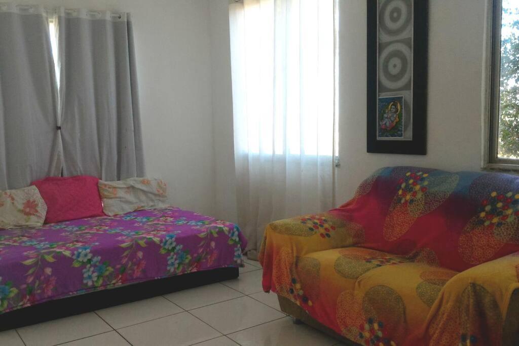 MARAVILHOSA CASA EM BÚZIOS AO LADO DO CENTRO