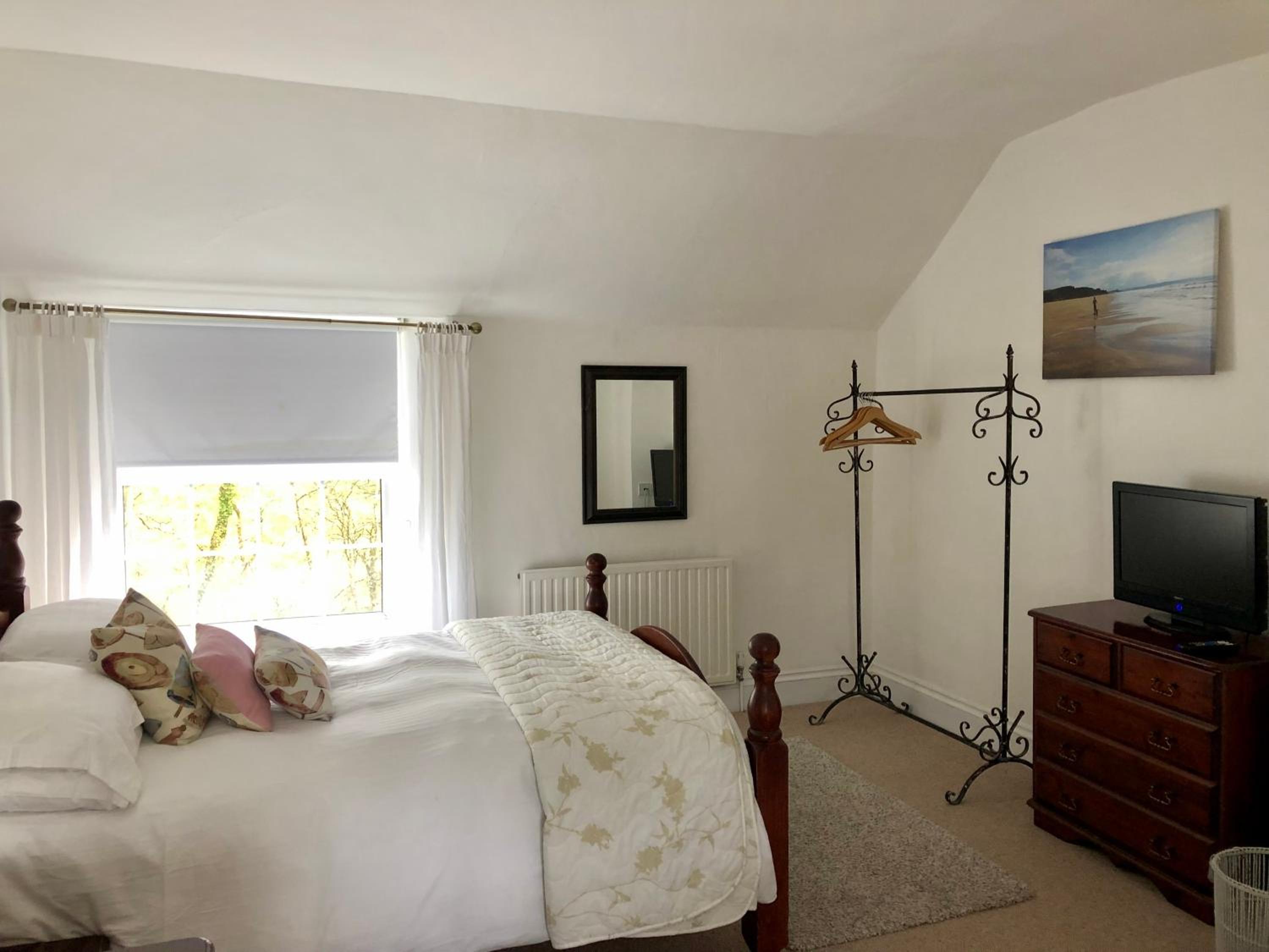 Lake Villa Holiday Cottages view 4