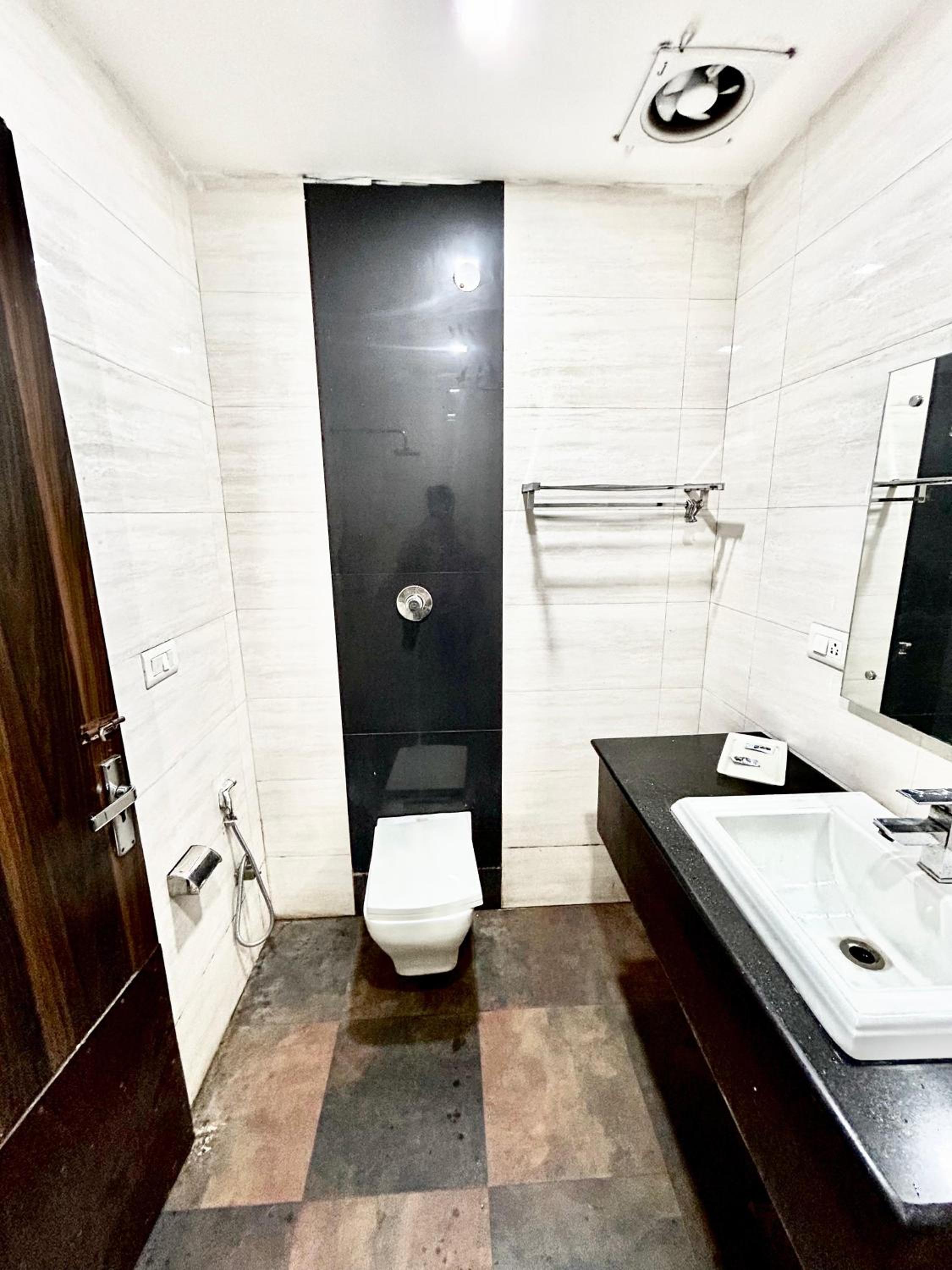 Siam Hotel Karol Bagh Delhi
