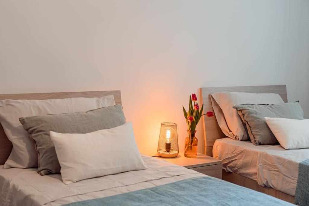 Chic 2-Bed Apartment in Central Il-Gżira