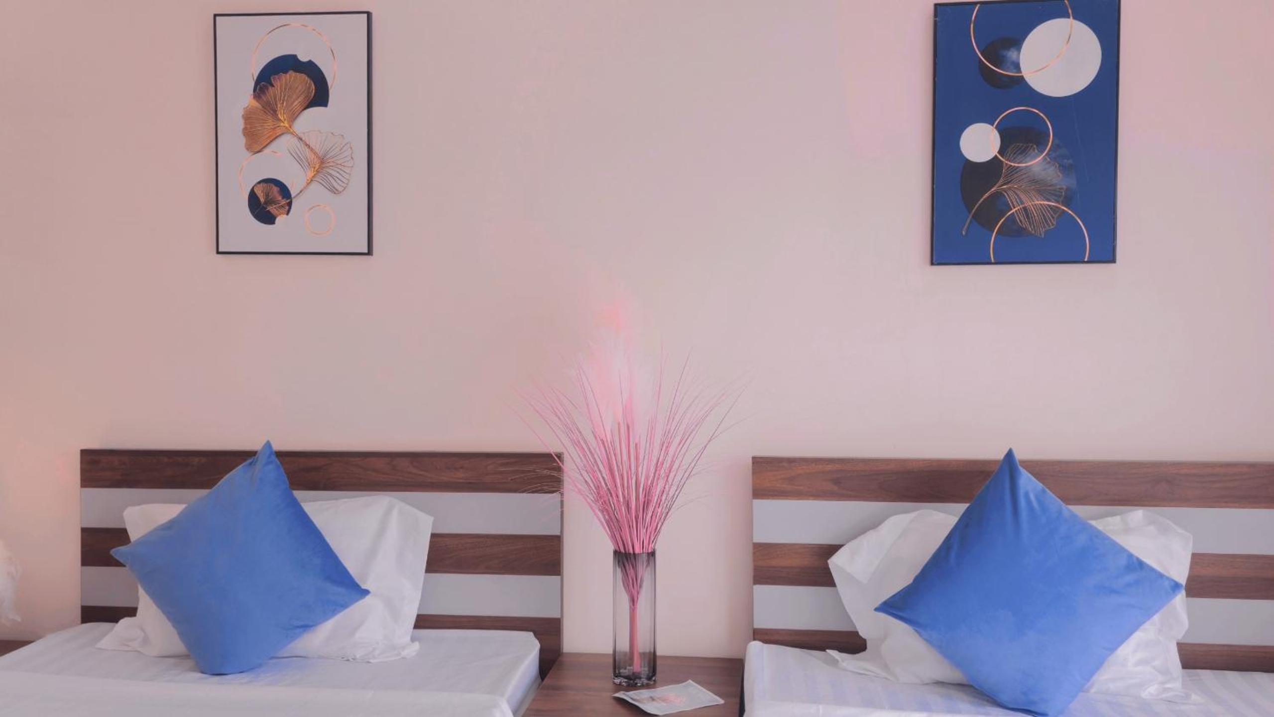 Newlife Tower- by Greenbay Premium homestay Hạ Long Bay view 3
