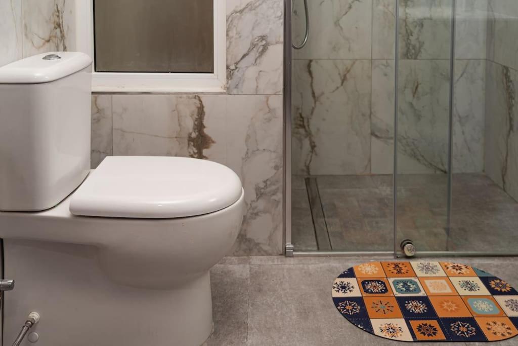 Amazing 2 Bed in Gzira Centre - Designer Finish view 3