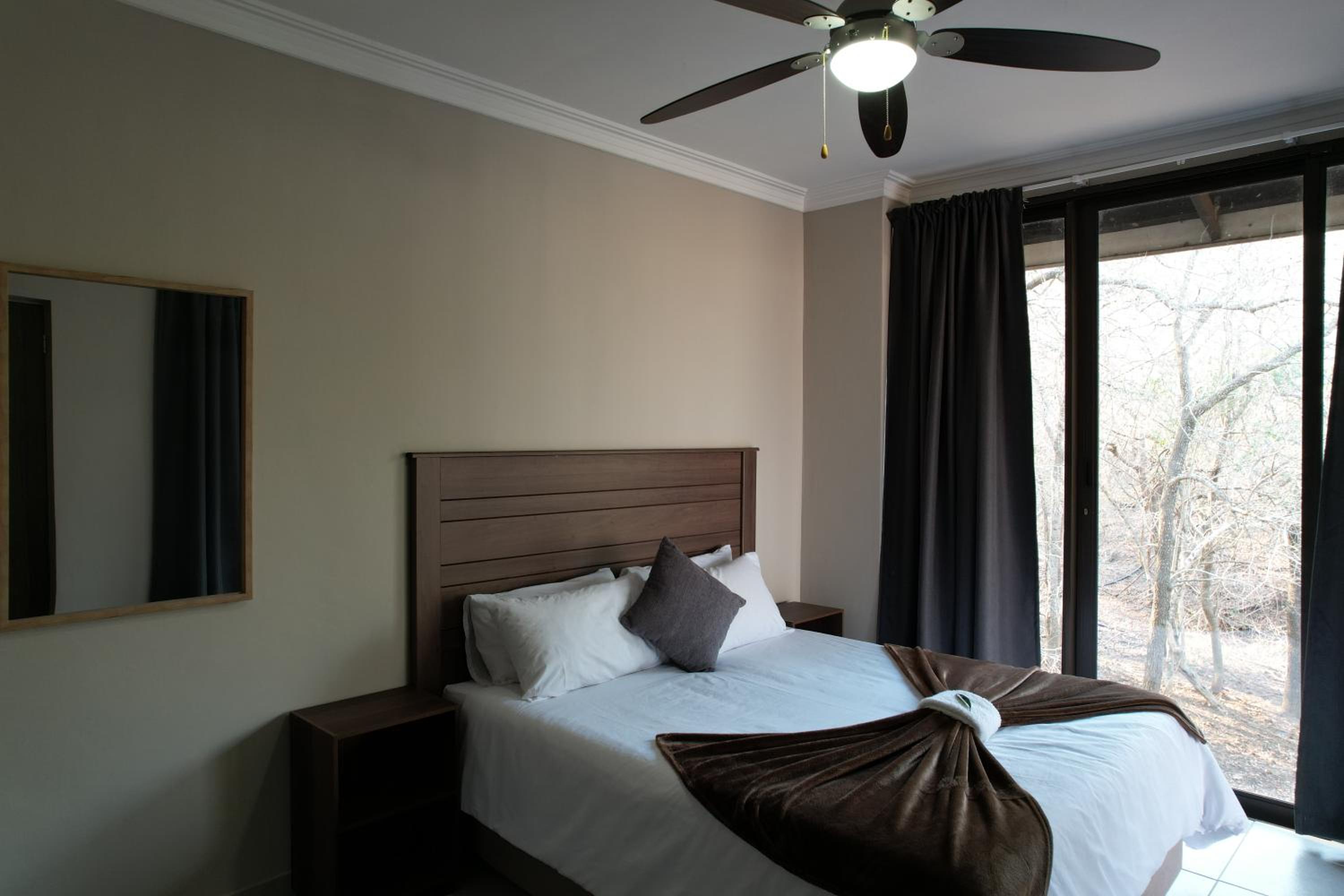 Tamboti Lodge - Zulweni Private Game Reserve view 2
