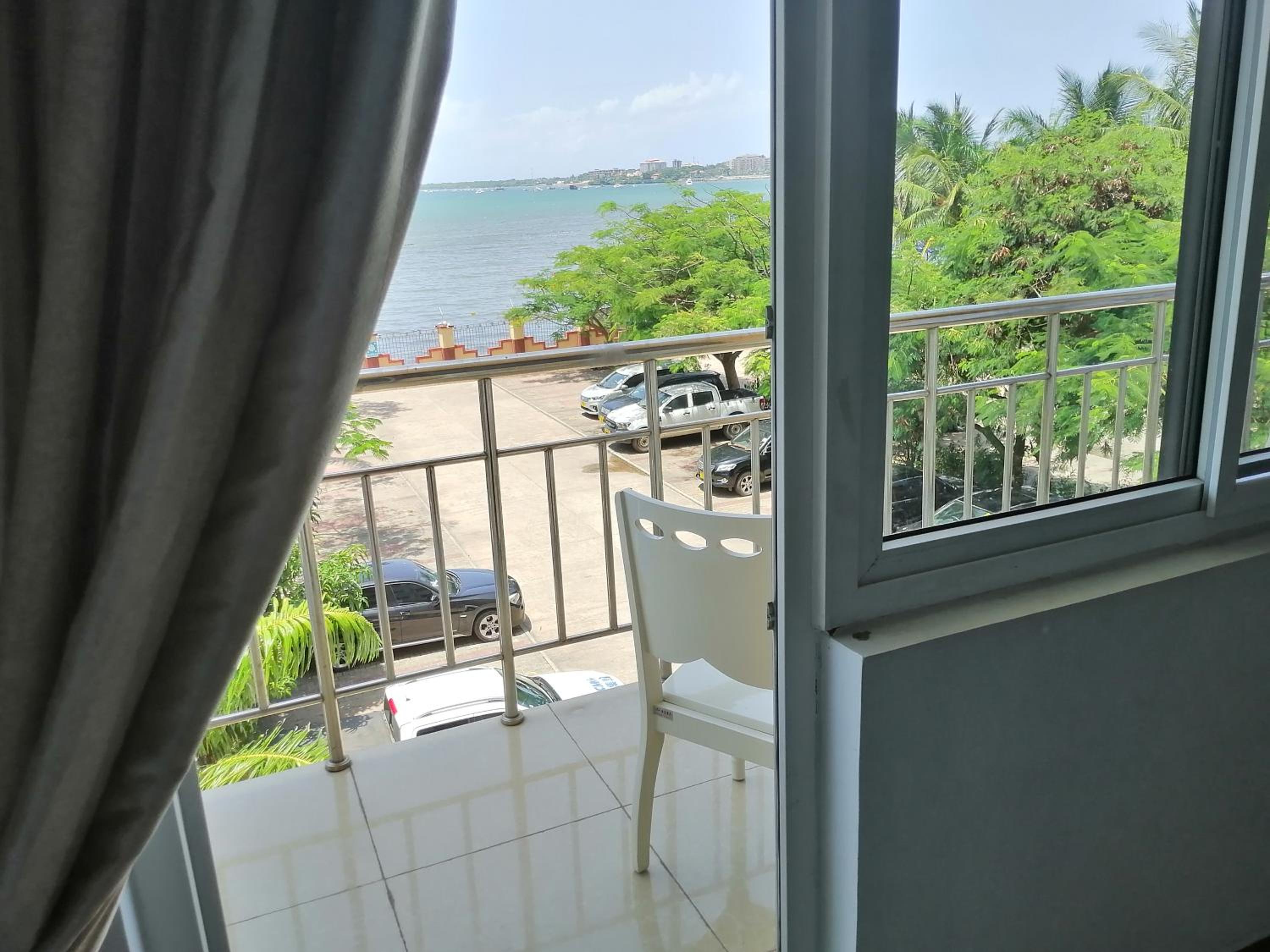 BleVaMa Ocean View Home view 3