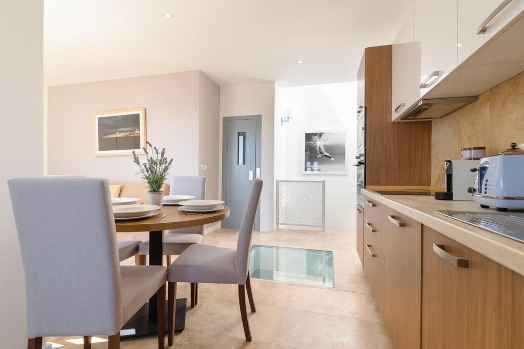 Rare Valletta Suite Seaview Penthouse - Garden VIEW - WiFi