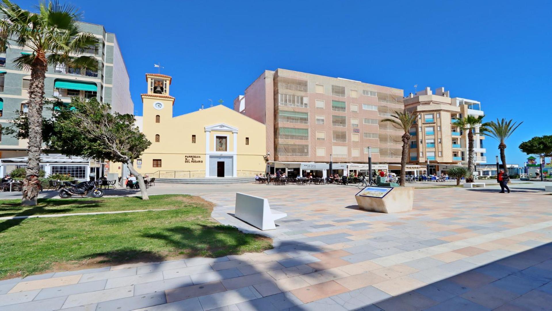 REF 8945 APARTAMENTO LA PERLA view 5