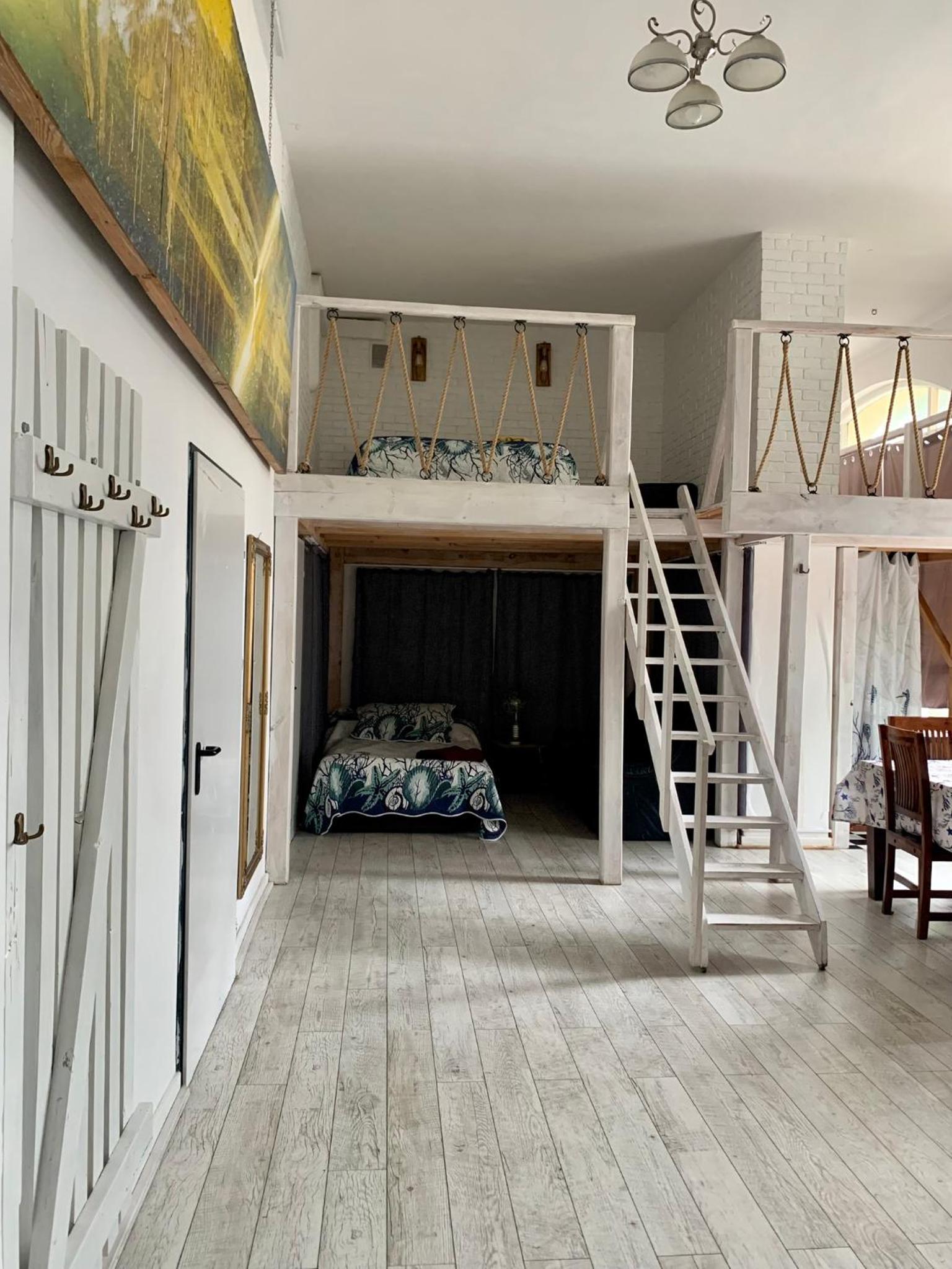 Amazing Art Loft / City Centrum/ Free Parking