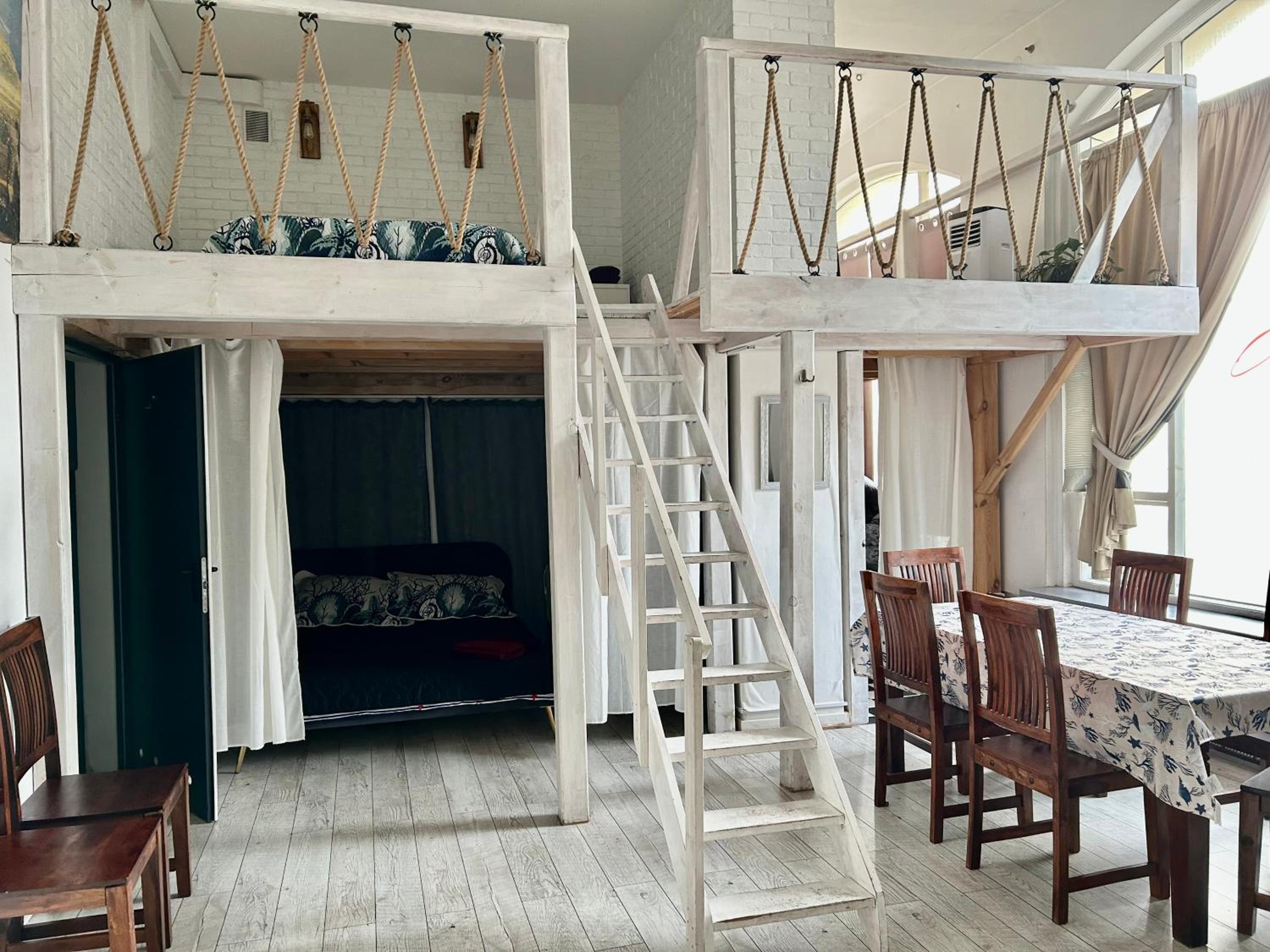 Amazing Art Loft / City Centrum/ Free Parking