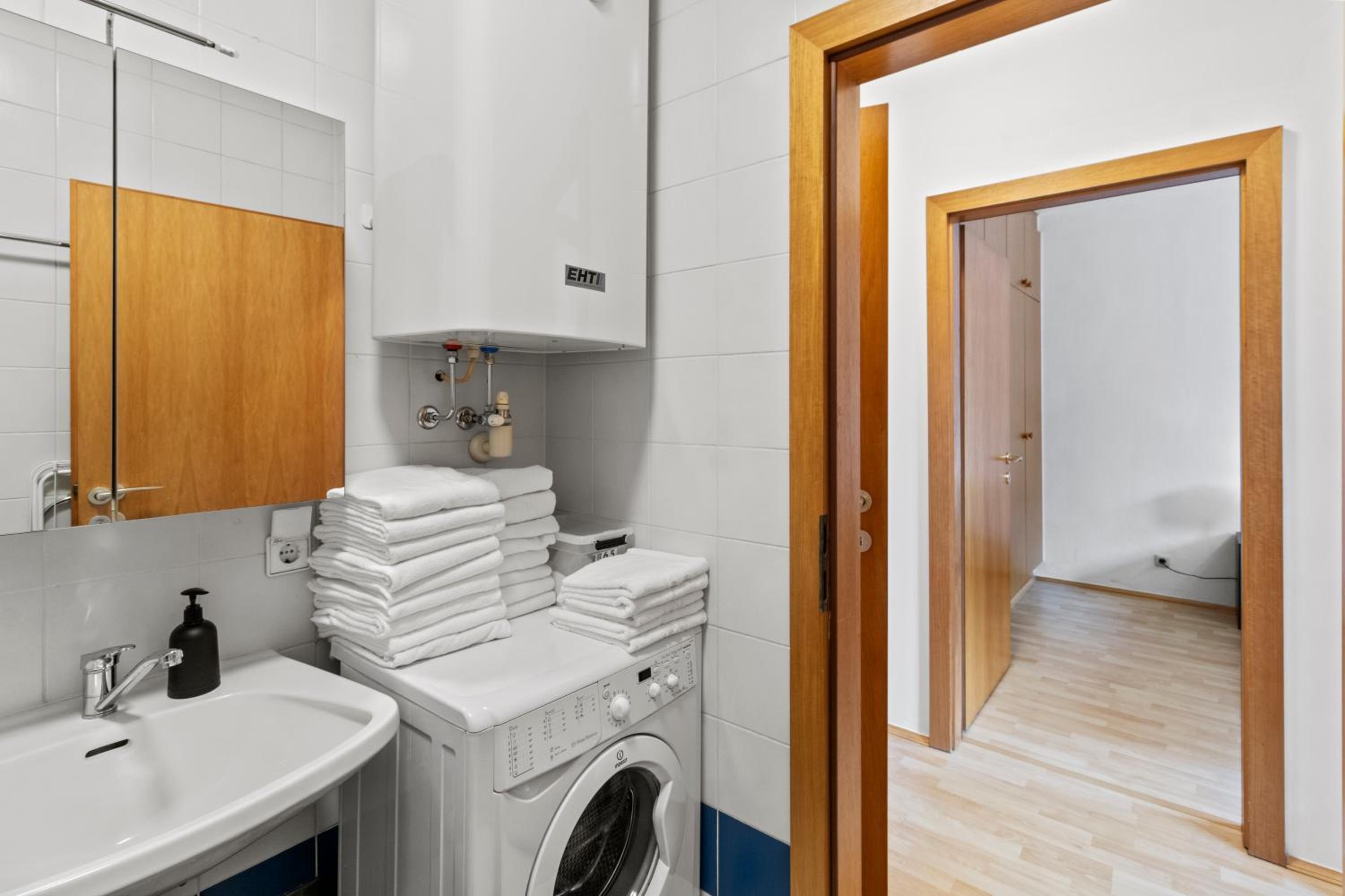 FarawayHomes Studio Fohnsdorf #1