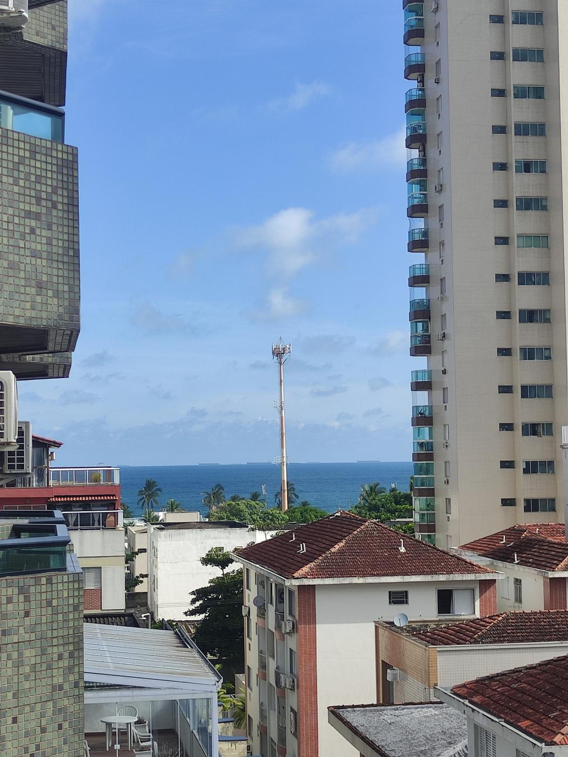 André bispo ap a 400 mt da praia da enseada