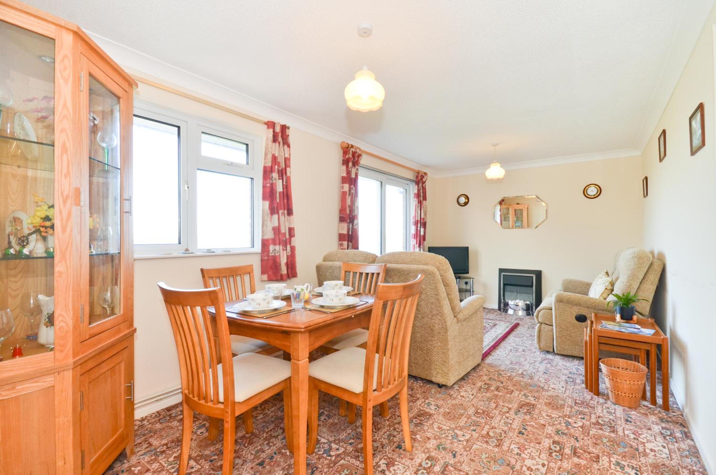 2 Brambles Farm Holiday Bungalow