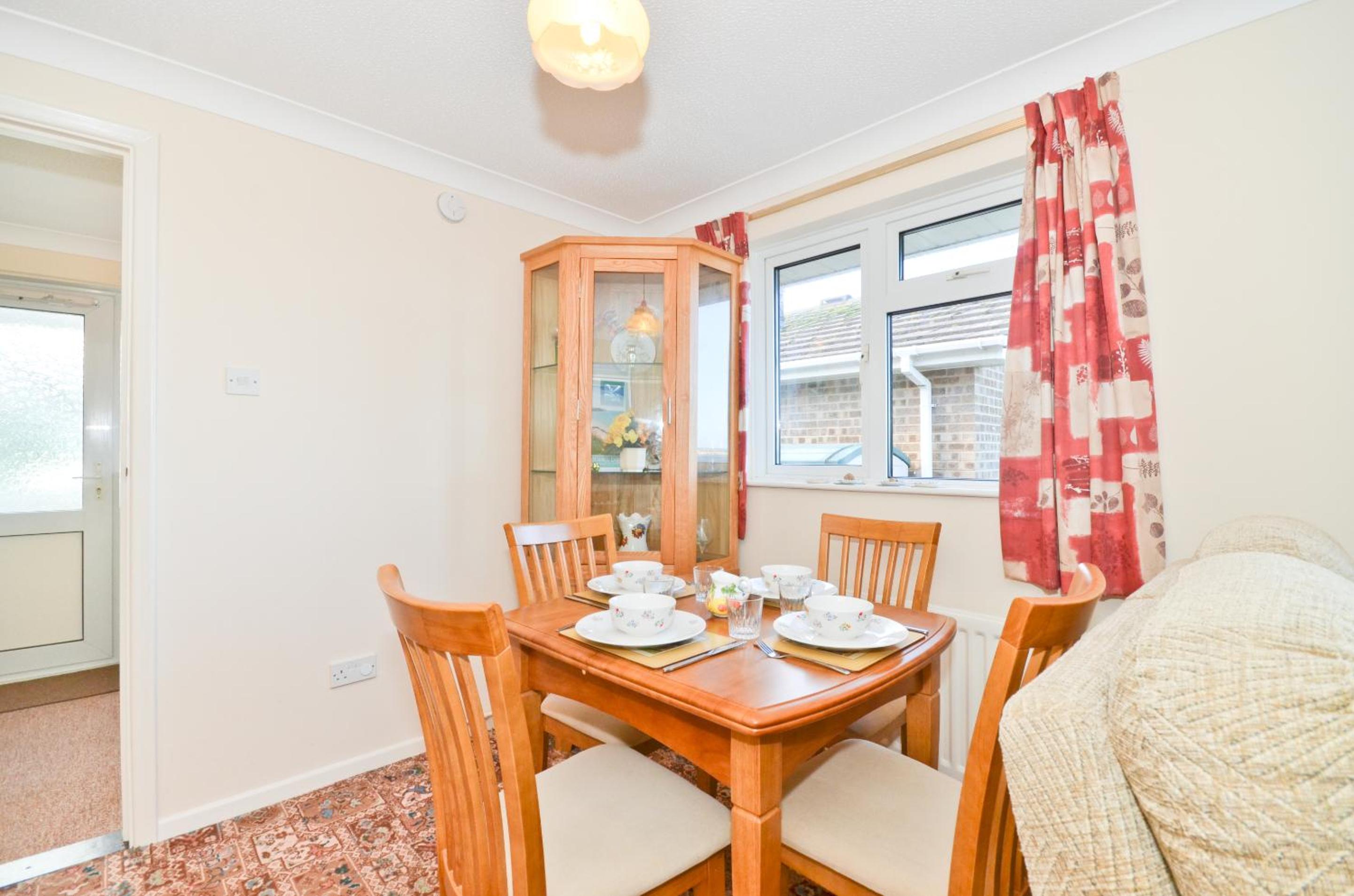 2 Brambles Farm Holiday Bungalow