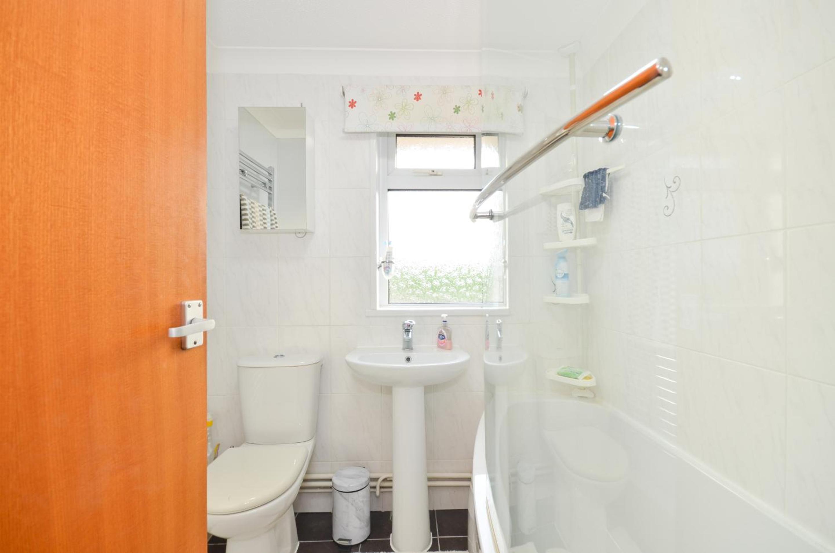 2 Brambles Farm Holiday Bungalow