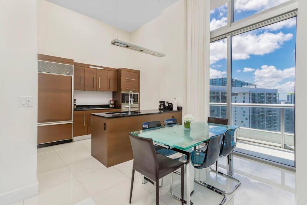 Beautiful Double Ceilings W Residences Brickell