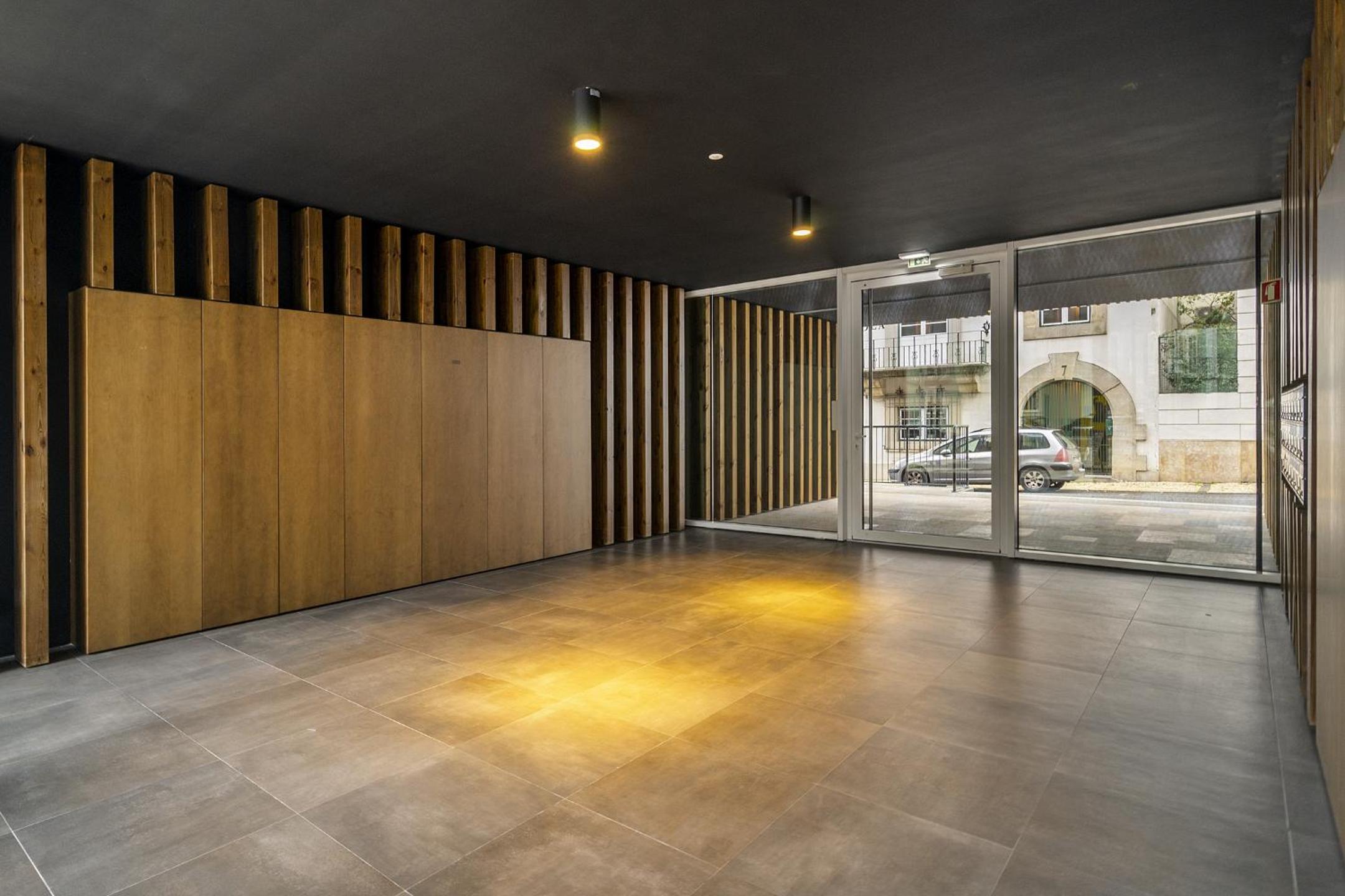 WHome Urban Oasis: Modern Living with Parking & AC view 5
