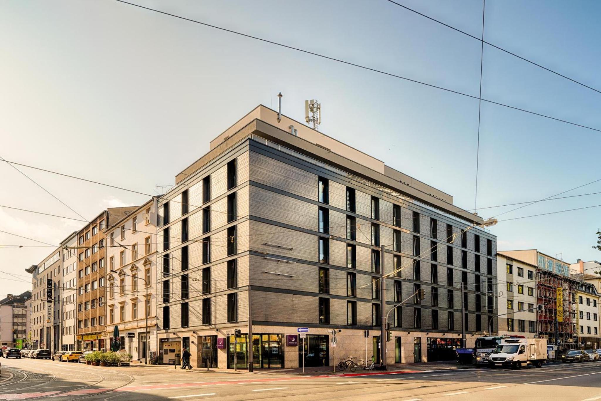 Premier Inn Frankfurt City Europaviertel - Property Image 51