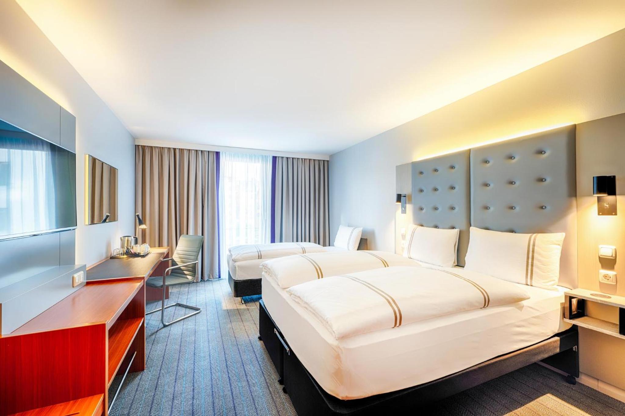 Premier Inn Frankfurt City Europaviertel - Property Image 23