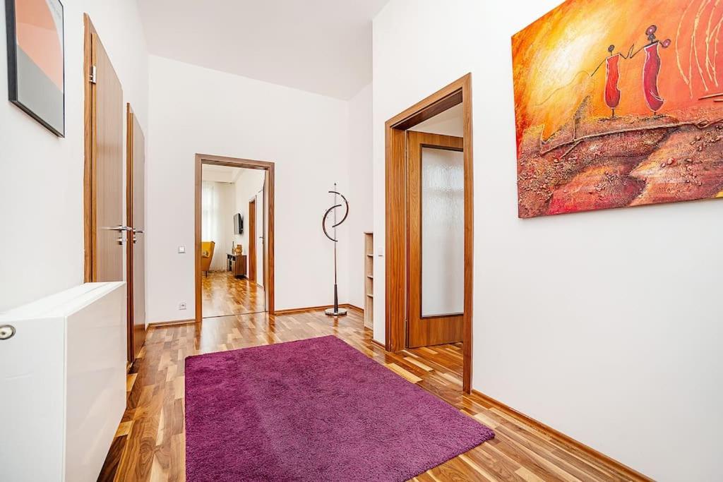 Elegant 2 - bedroom Apartment with Balcony and Parking