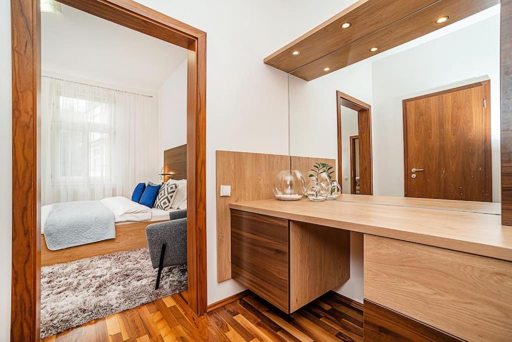 Elegant 2 - bedroom Apartment with Balcony and Parking