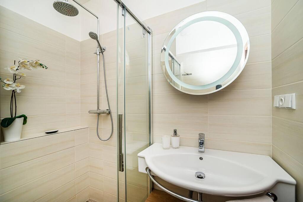 Elegant 2 - bedroom Apartment with Balcony and Parking