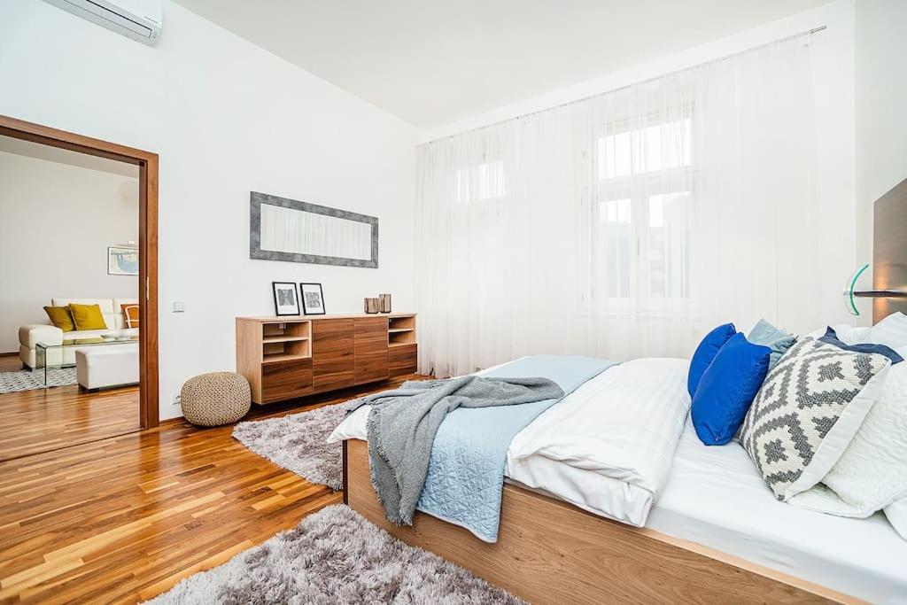 Elegant 2 - bedroom Apartment with Balcony and Parking