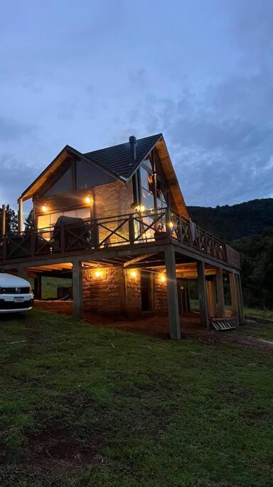 Cabana Romântica para Casais na Serra Gaúcha