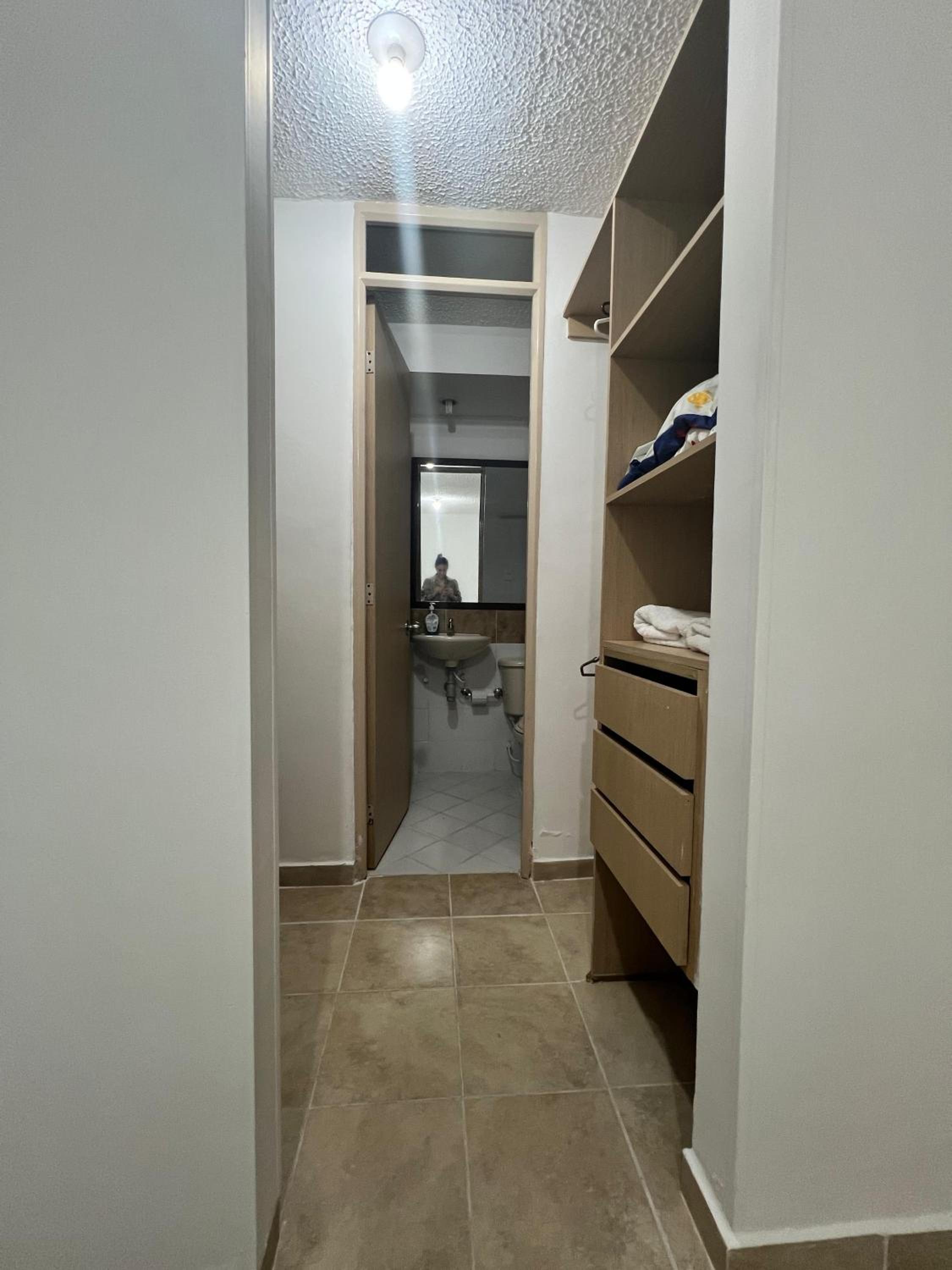 Ibague, Apartamento amoblado, cómodo y bien ubicado cerca al centro comercial la estación