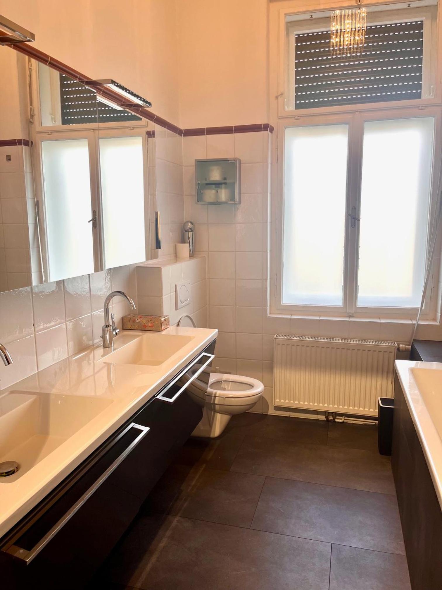 KUNST-VILLA Apartments Suite mit Sauna, GrazSüd, Apartment mit Gartenblick ohne Sauna