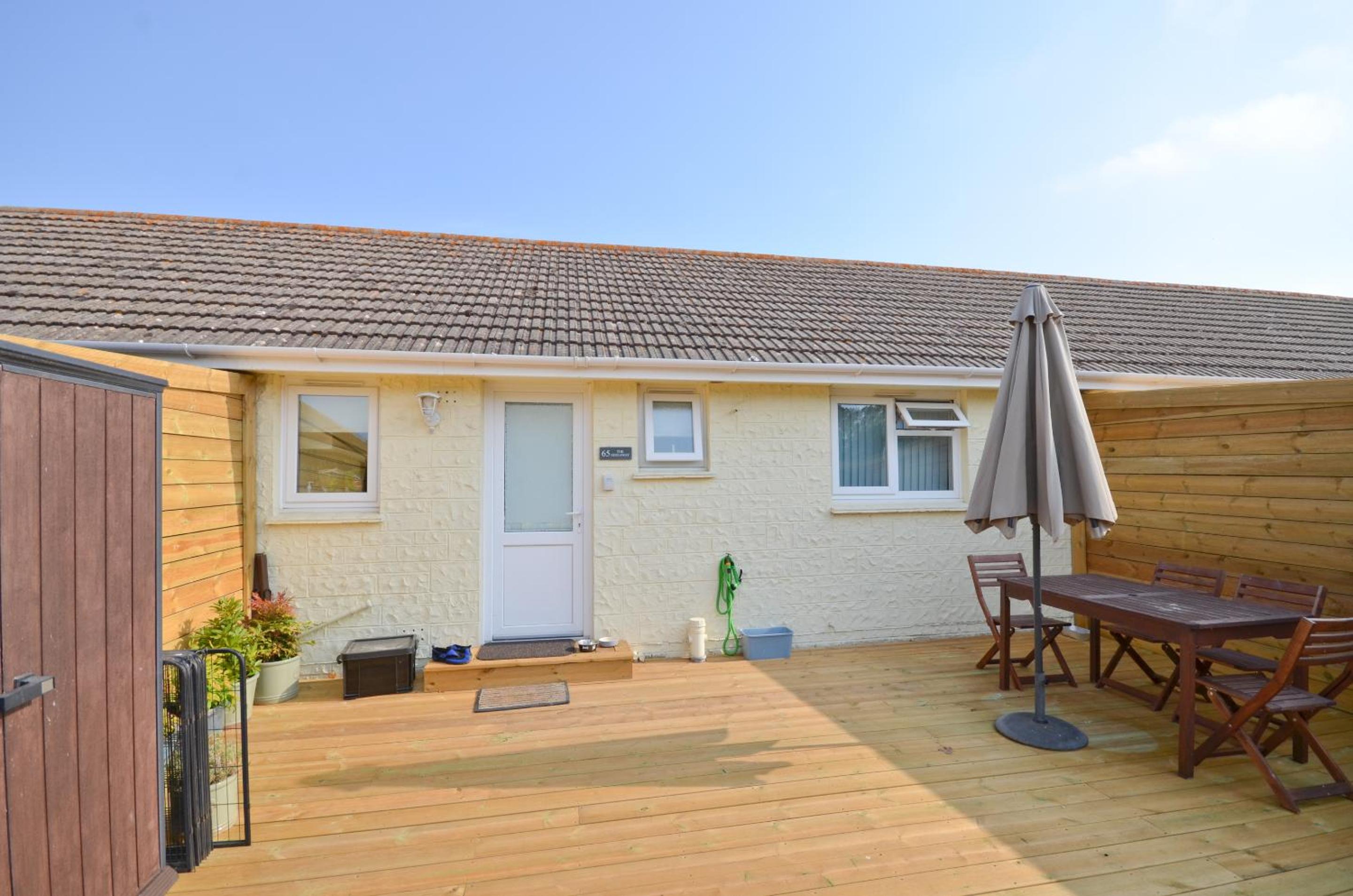The Hideaway, 65 Salterns Beach Bungalows, Seaview view 2