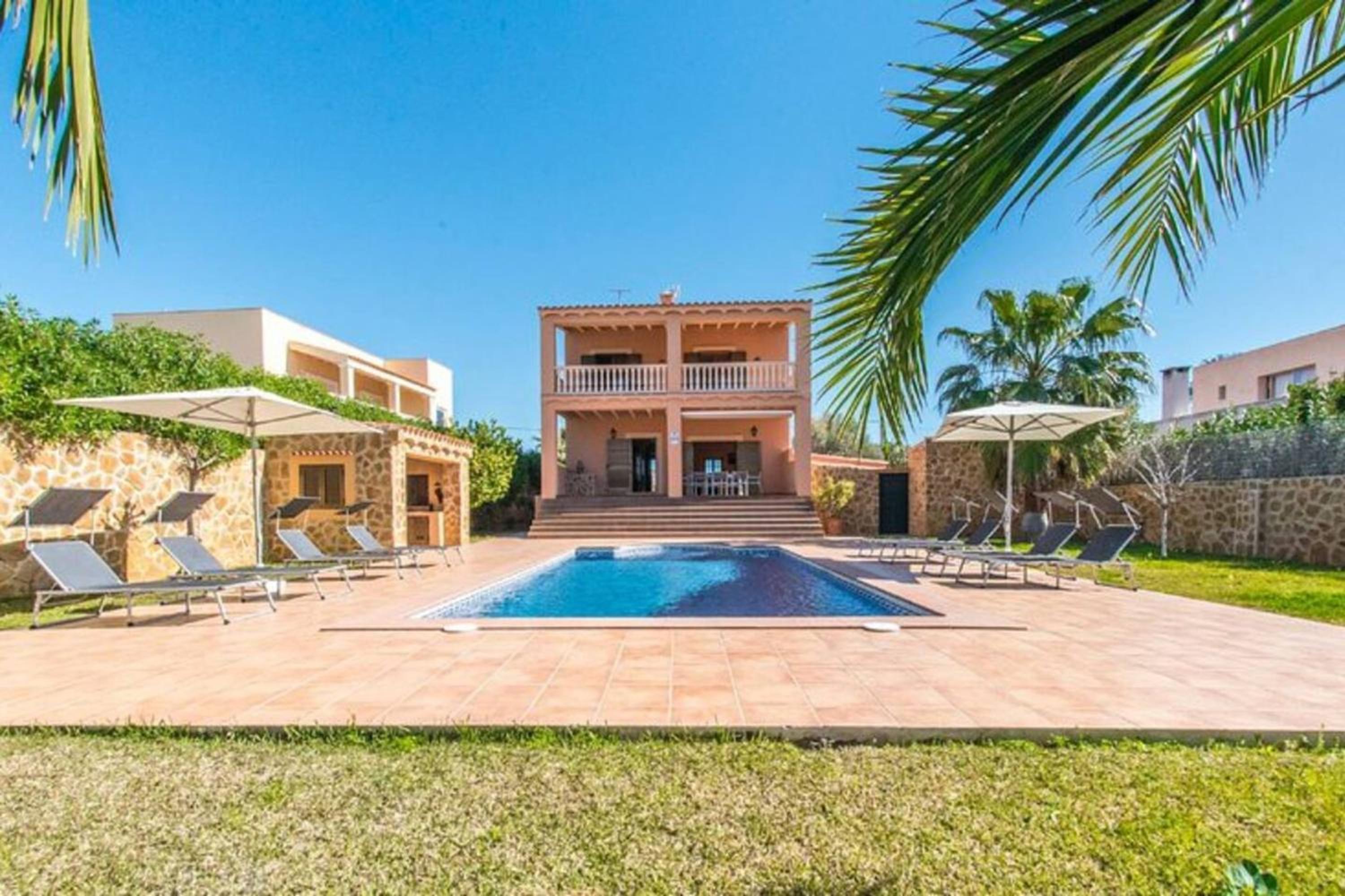 Sophisticated Villa in Sant Josep de sa Talaia with Private Pool