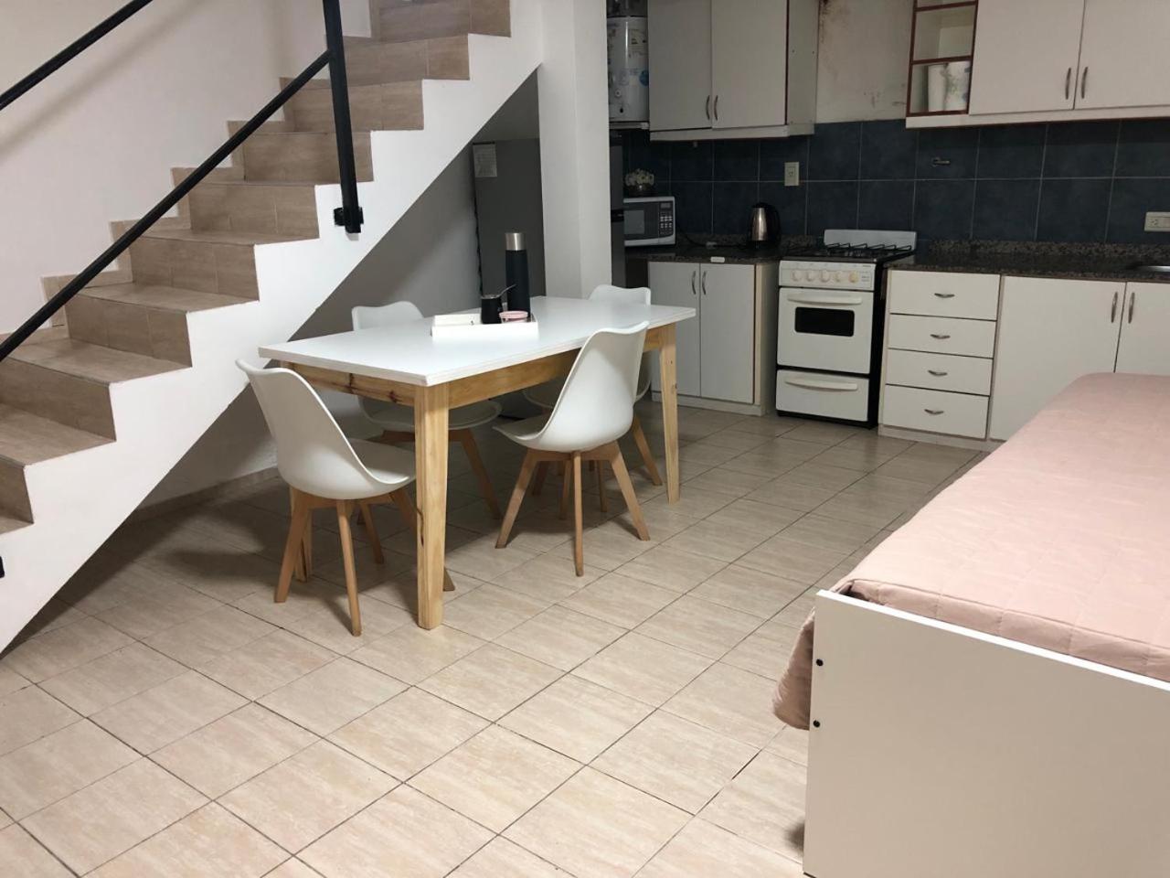 Departamento con cochera techada en Mendoza