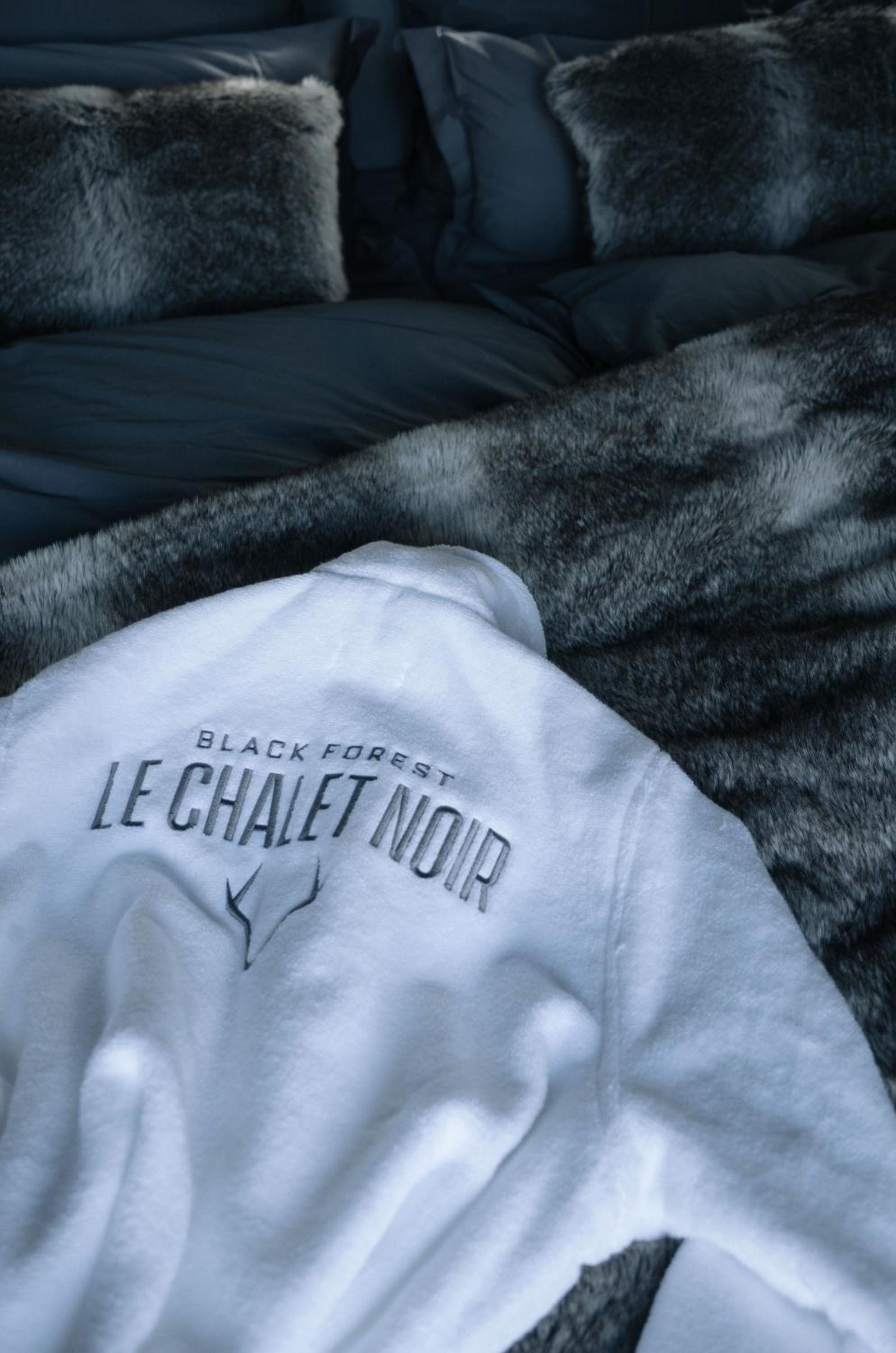 Le Chalet Noir - Black Forest