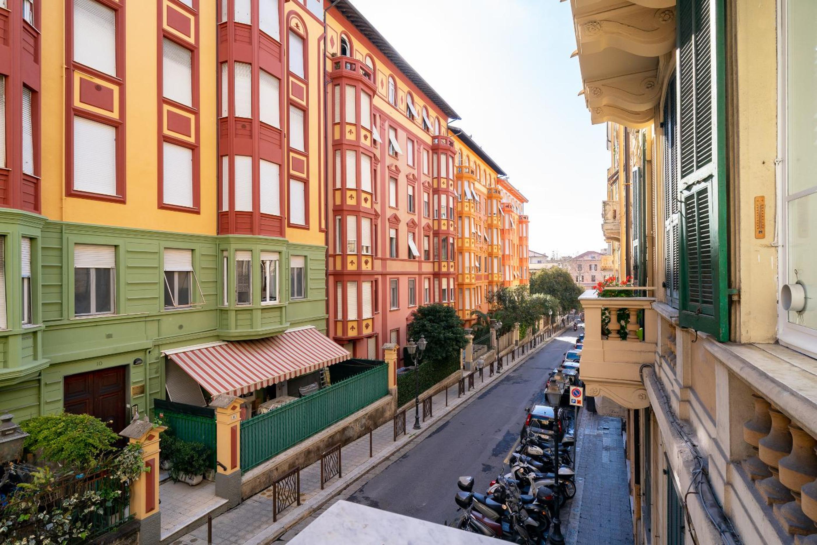 Teatro Ariston & Piazza Colombo Elegant Apartment photo 4