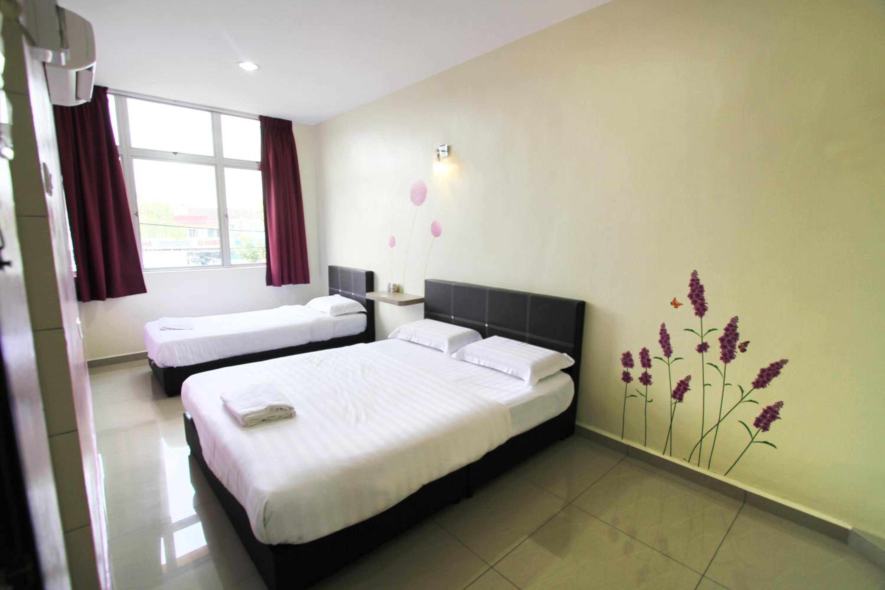 Max Inn Hotel