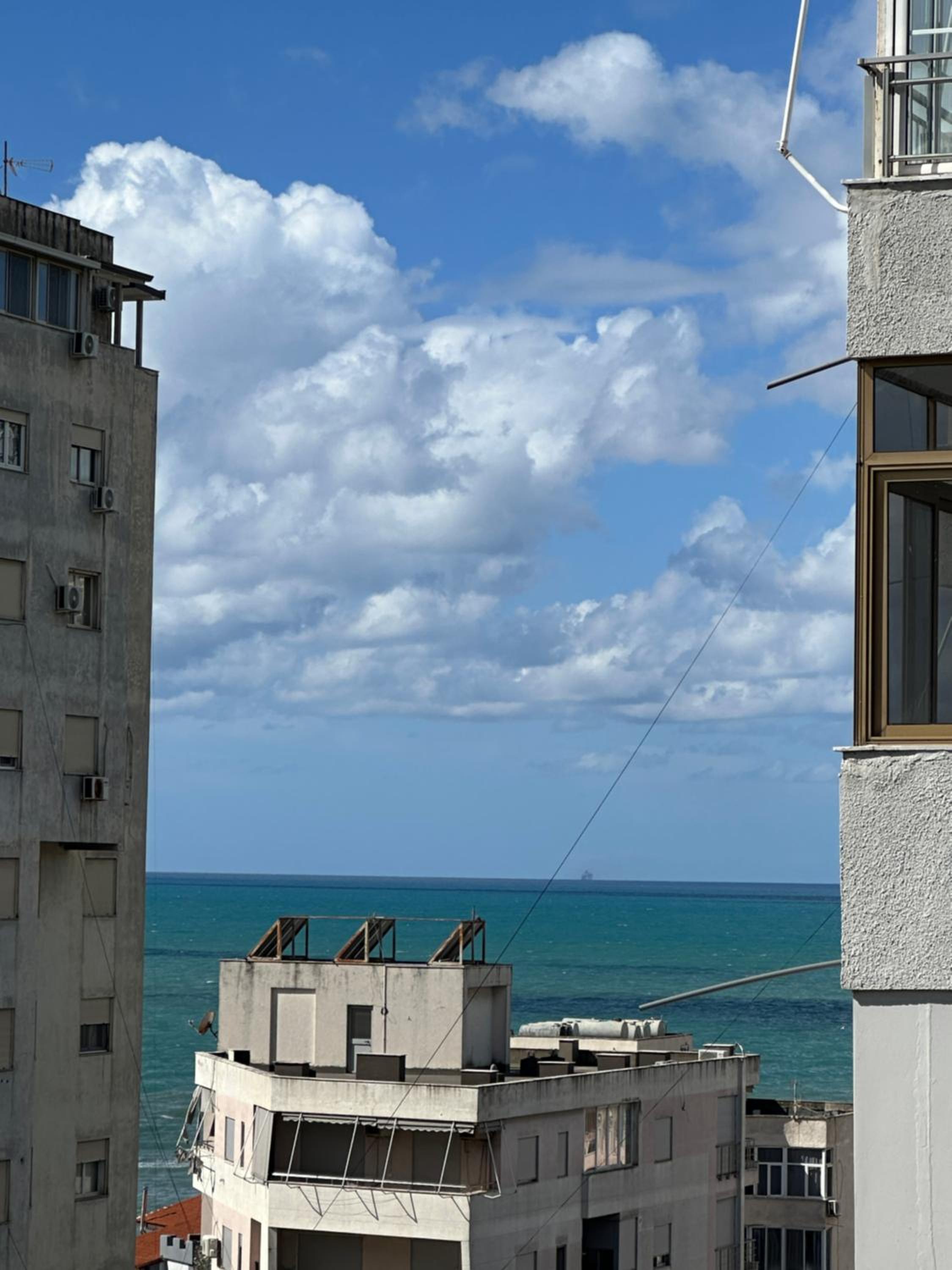 Xhimi's Seaside Apartments