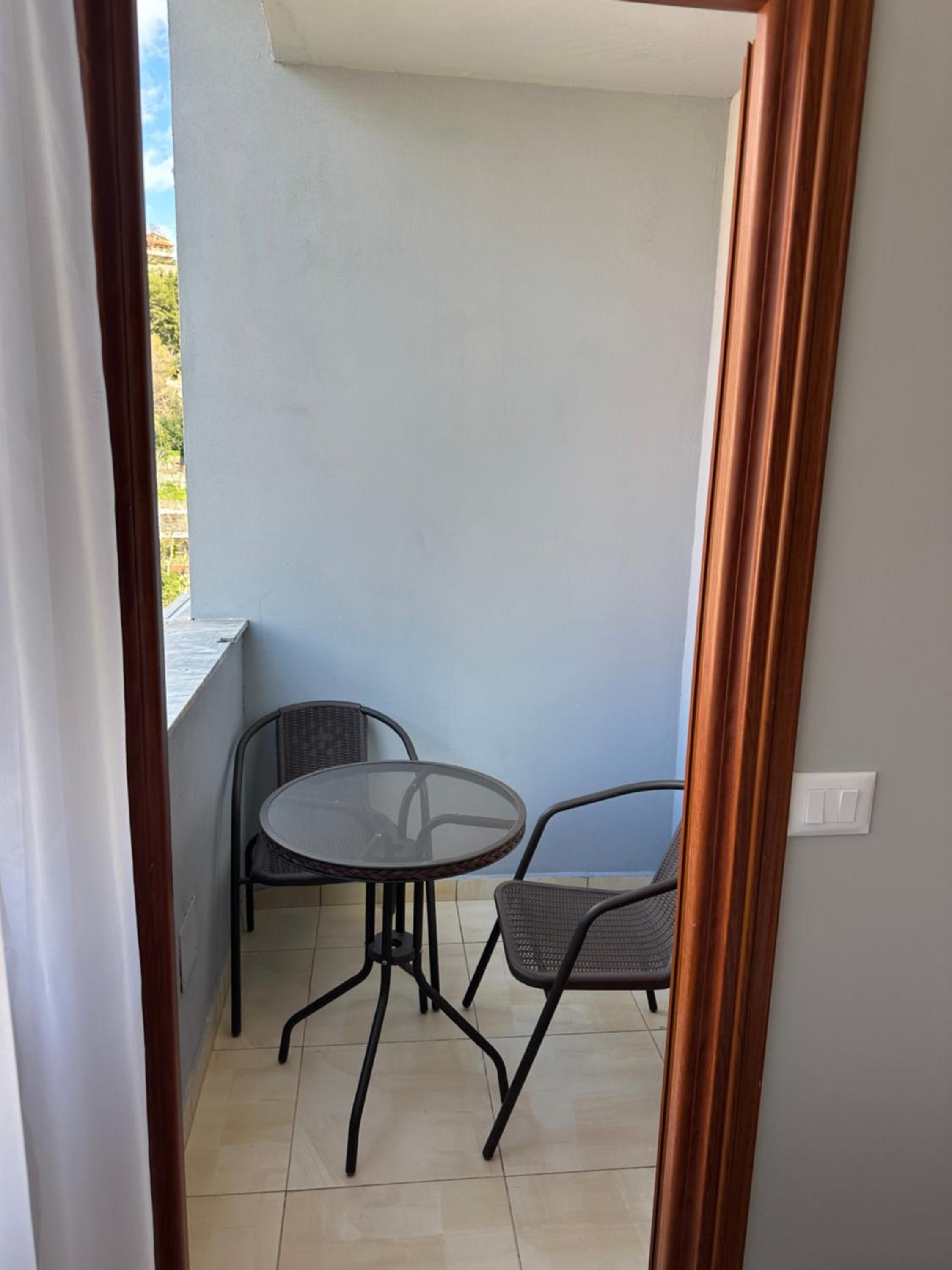 Xhimi's Seaside Apartments