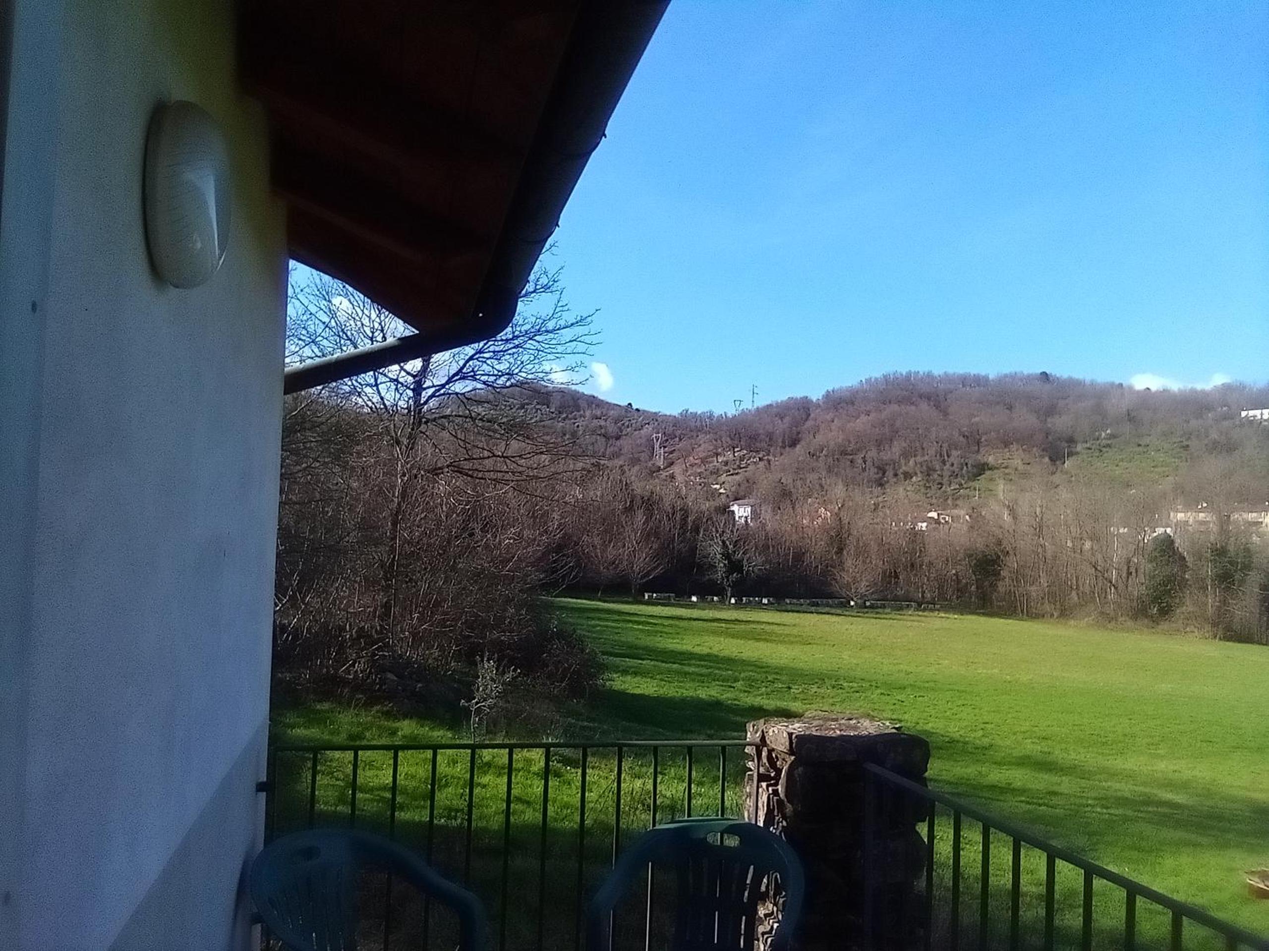 Photo 77