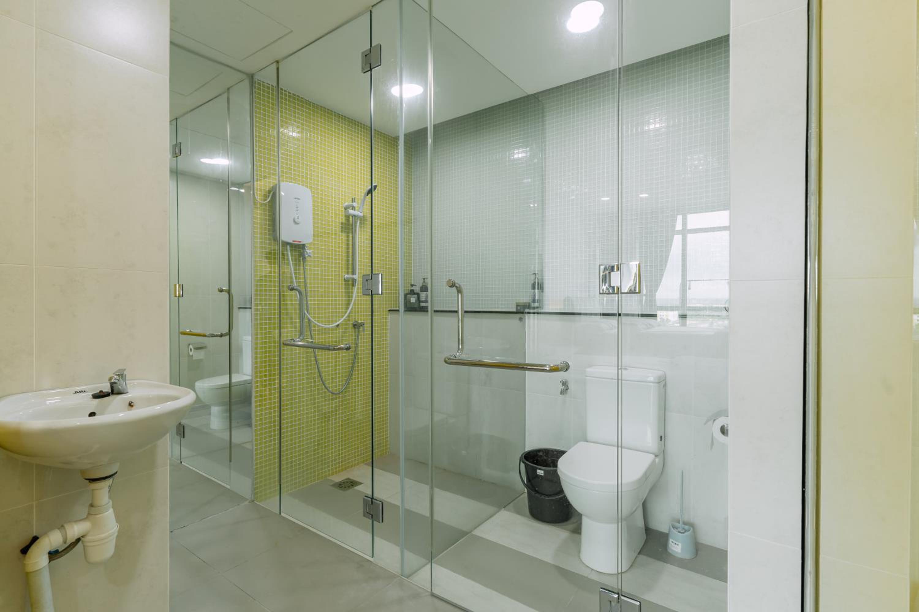 SUMMER SUITES APARTMENT CASETTA HOMESTAY 2 at Kota Samarahan Kuching photo 2