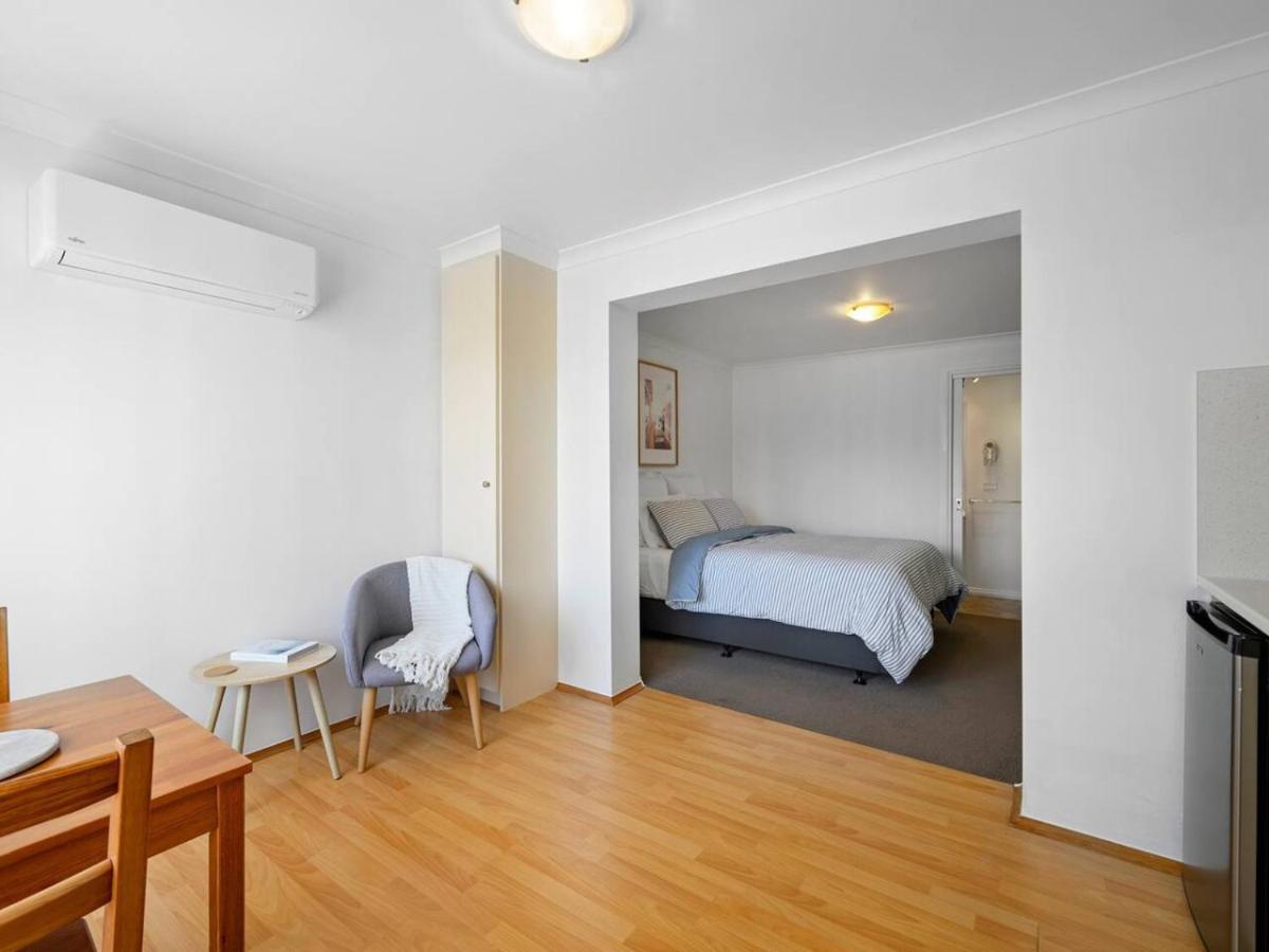 Kalisti Suites - Kamari Suite