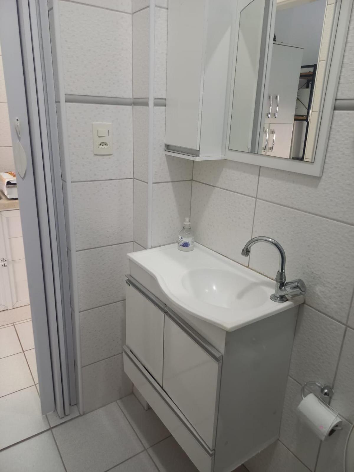 MELHOR LOCALIZAÇÃO DE SANTOS, LOFT, 200 MTS da PRAIA, WI-FI, AR CONDICIONADO
