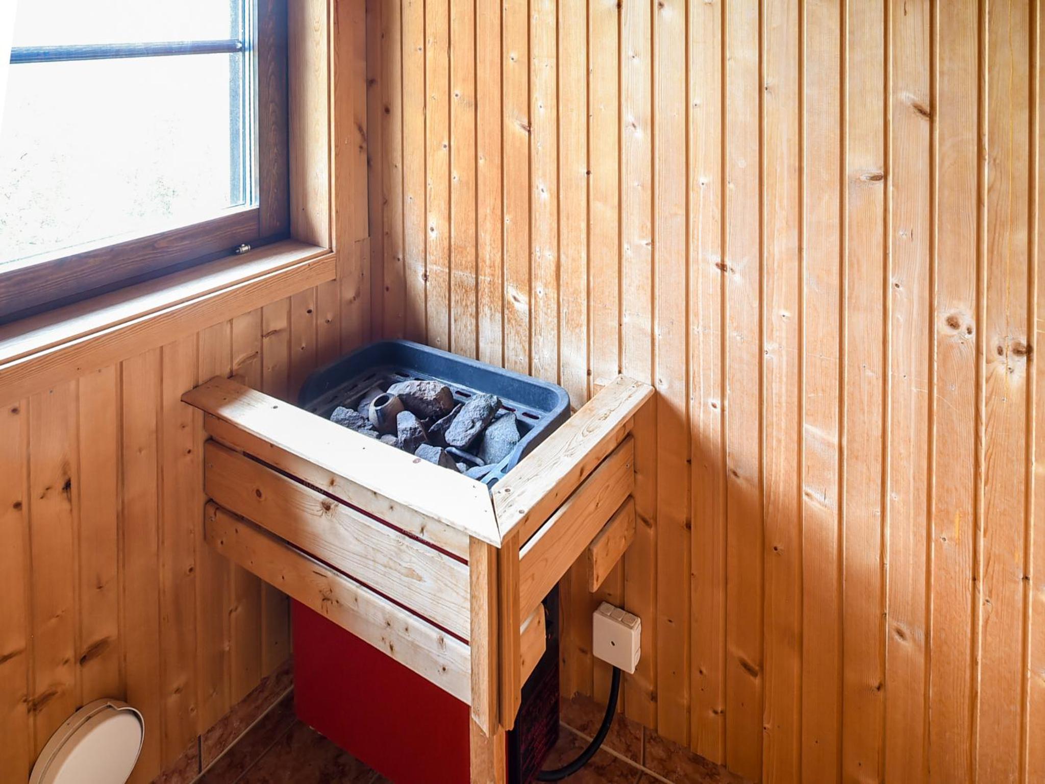 Abisko Guesthouse & Activities