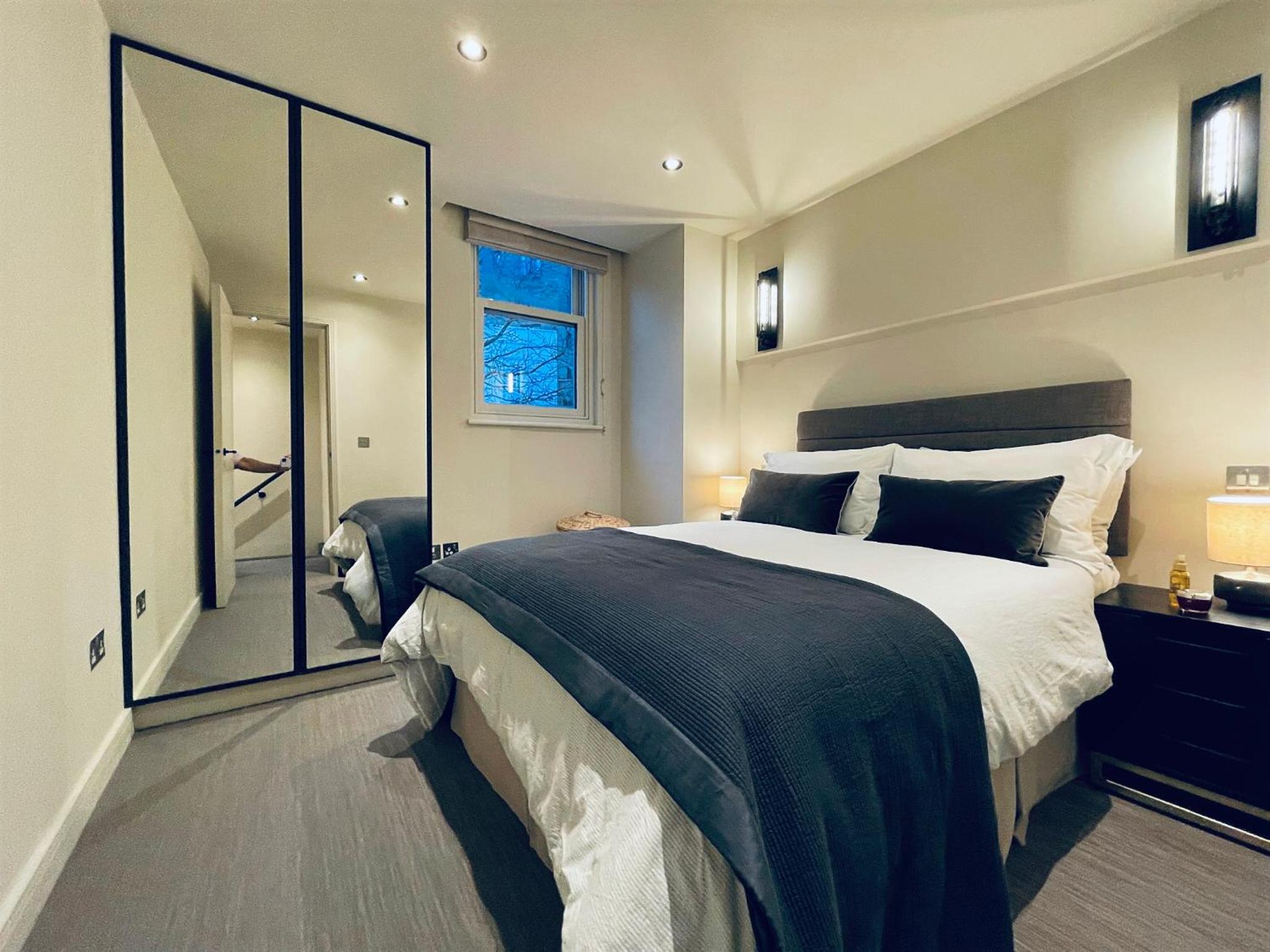 Chic mews house in South Kensington
