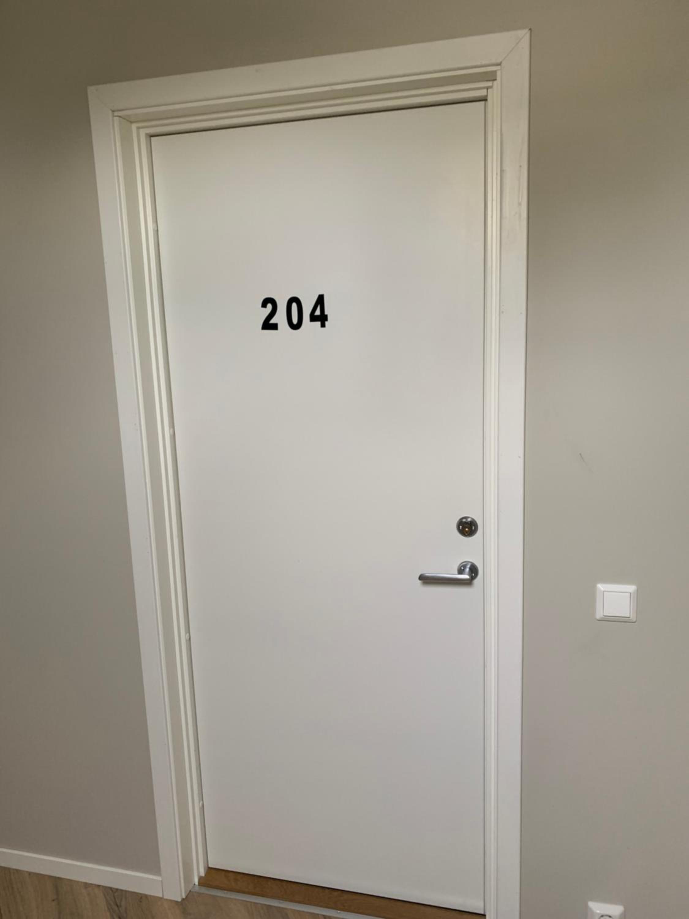 Modern Central Apartment Apt 204 view 4