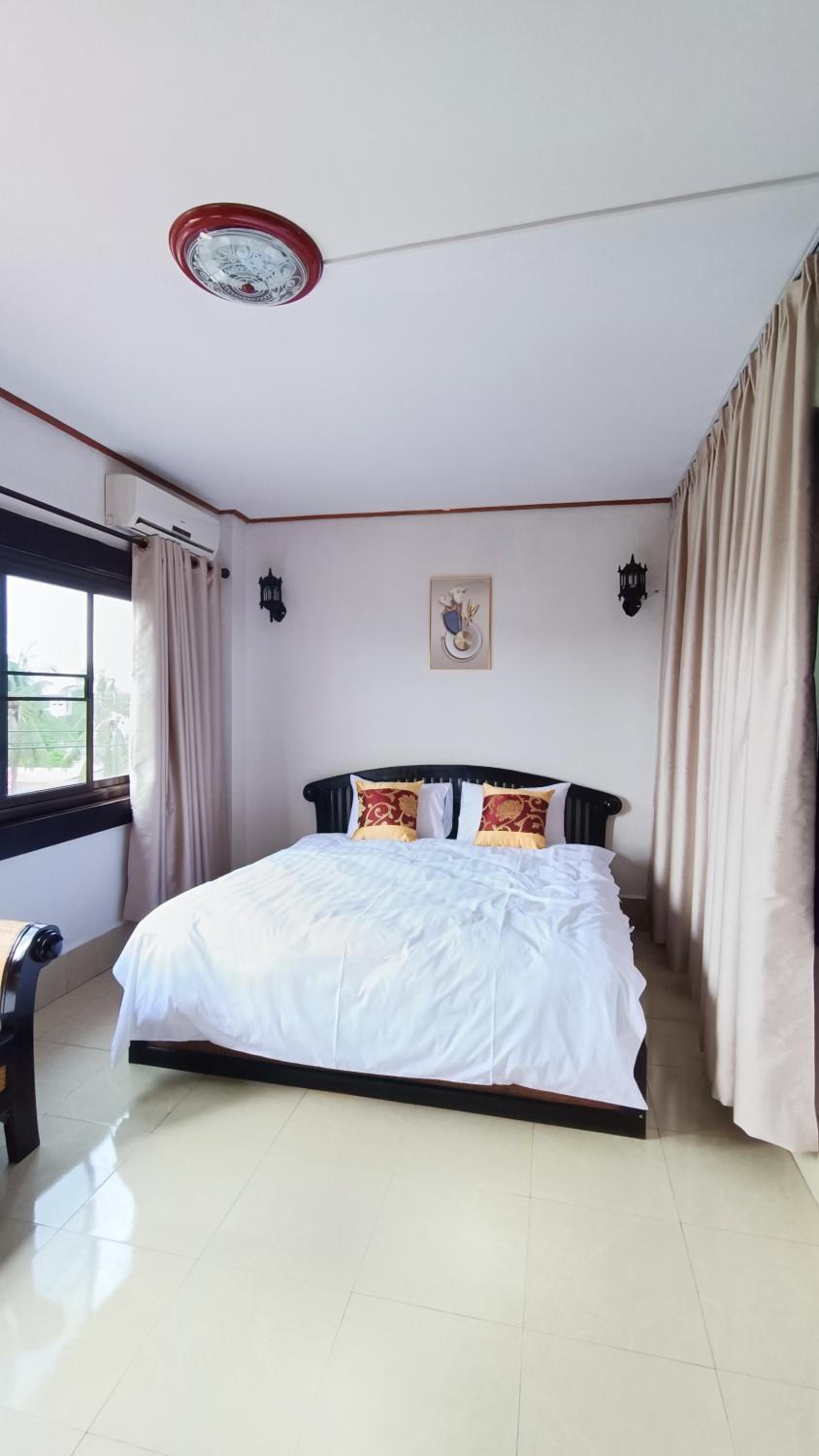 Oudomphone Apartment