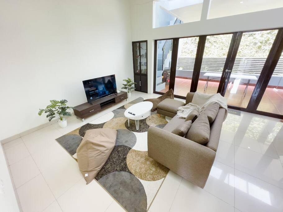 ADORA Home Bandung chill & cozy view 4
