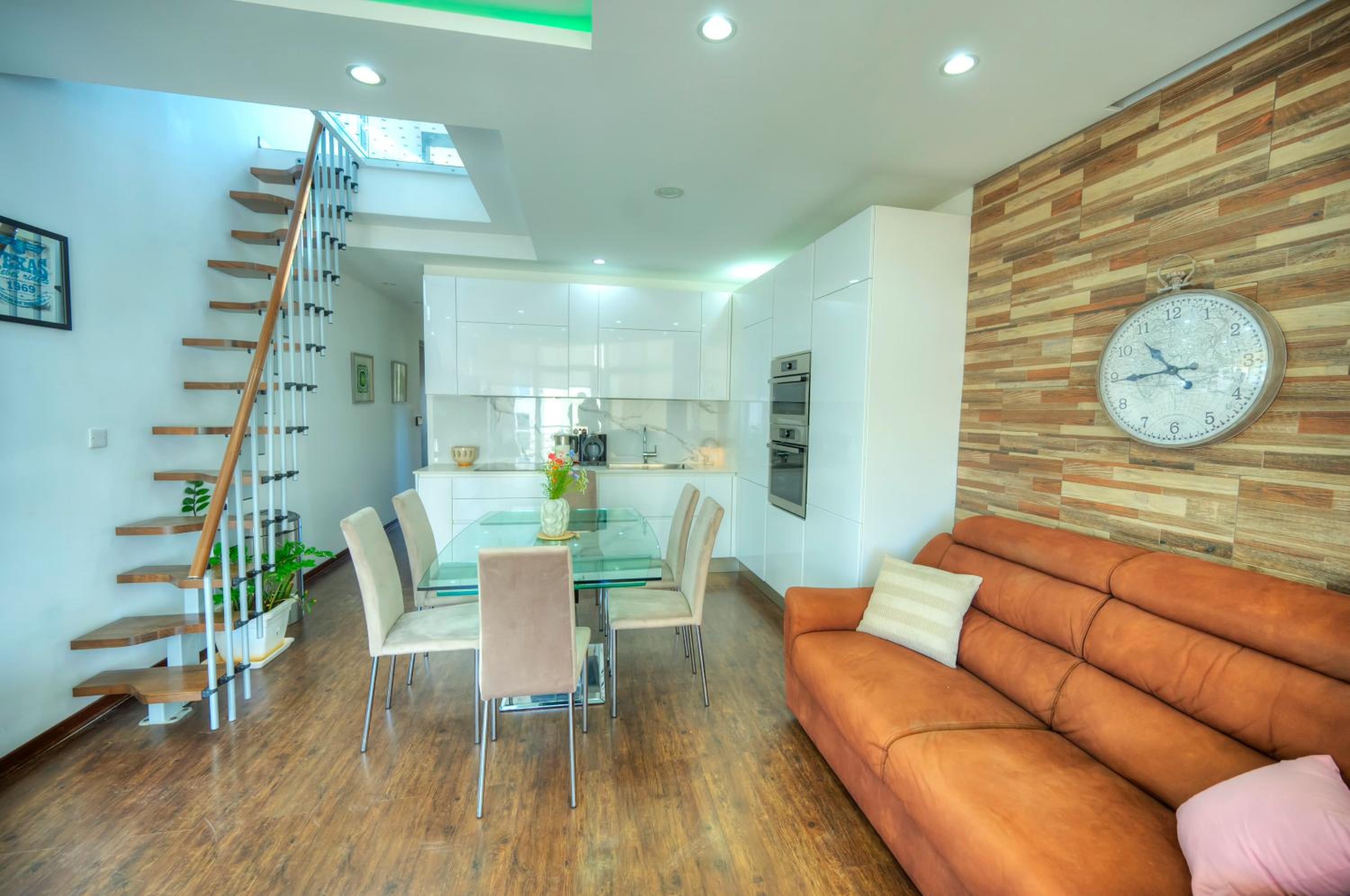 Roof terrace, Seaview 3 bedroom penthouse GOSLM-11 view 3