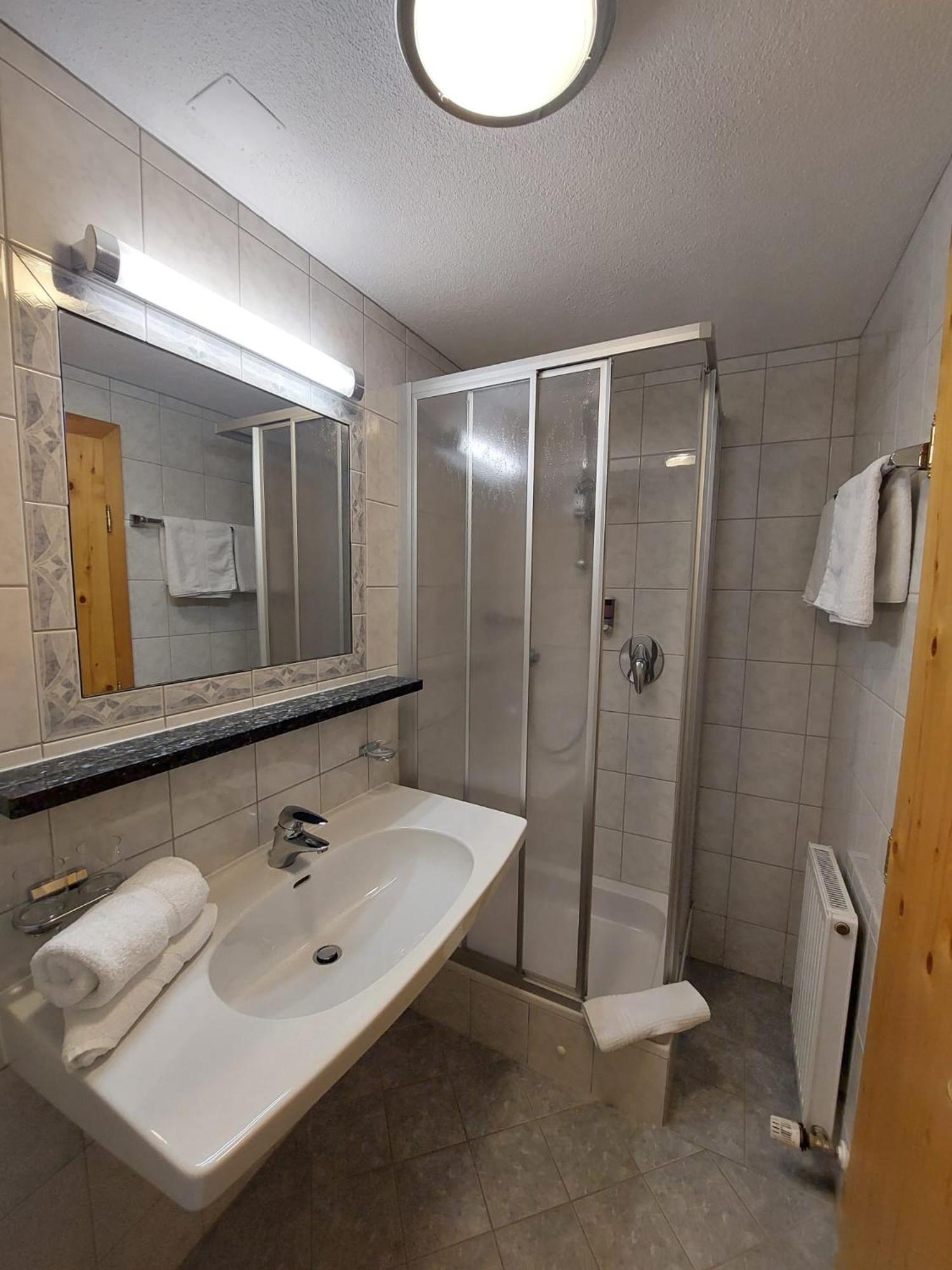 Ferienwohnung Tramunt im Hotel Casada